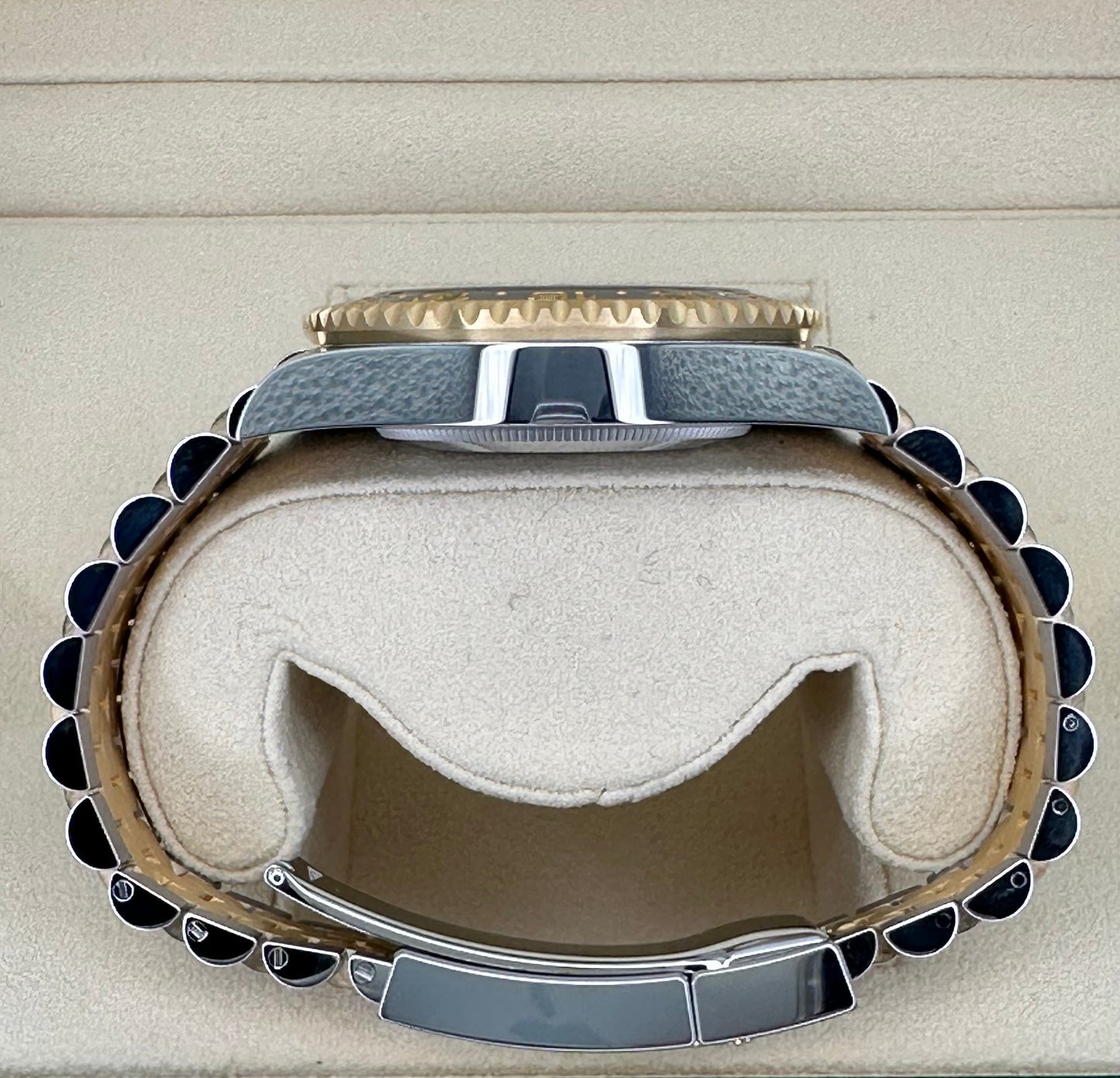 2023 Rolex GMT-Master II 40mm 126713GRNR Two-Tone Jubilee Black Dial - MyWatchLLC