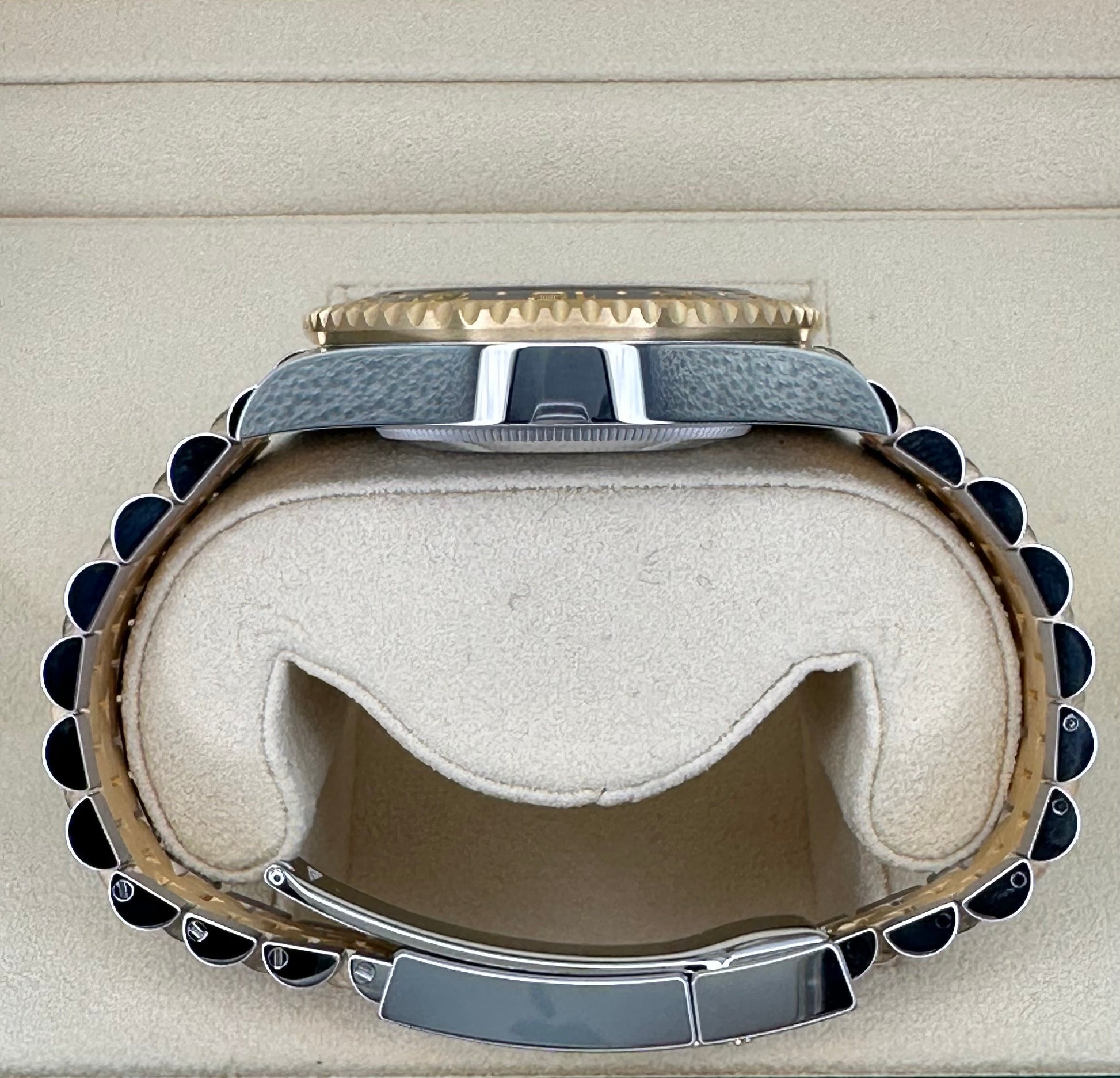 2023 Rolex GMT-Master II 40mm 126713GRNR Two-Tone Jubilee Black Dial - MyWatchLLC