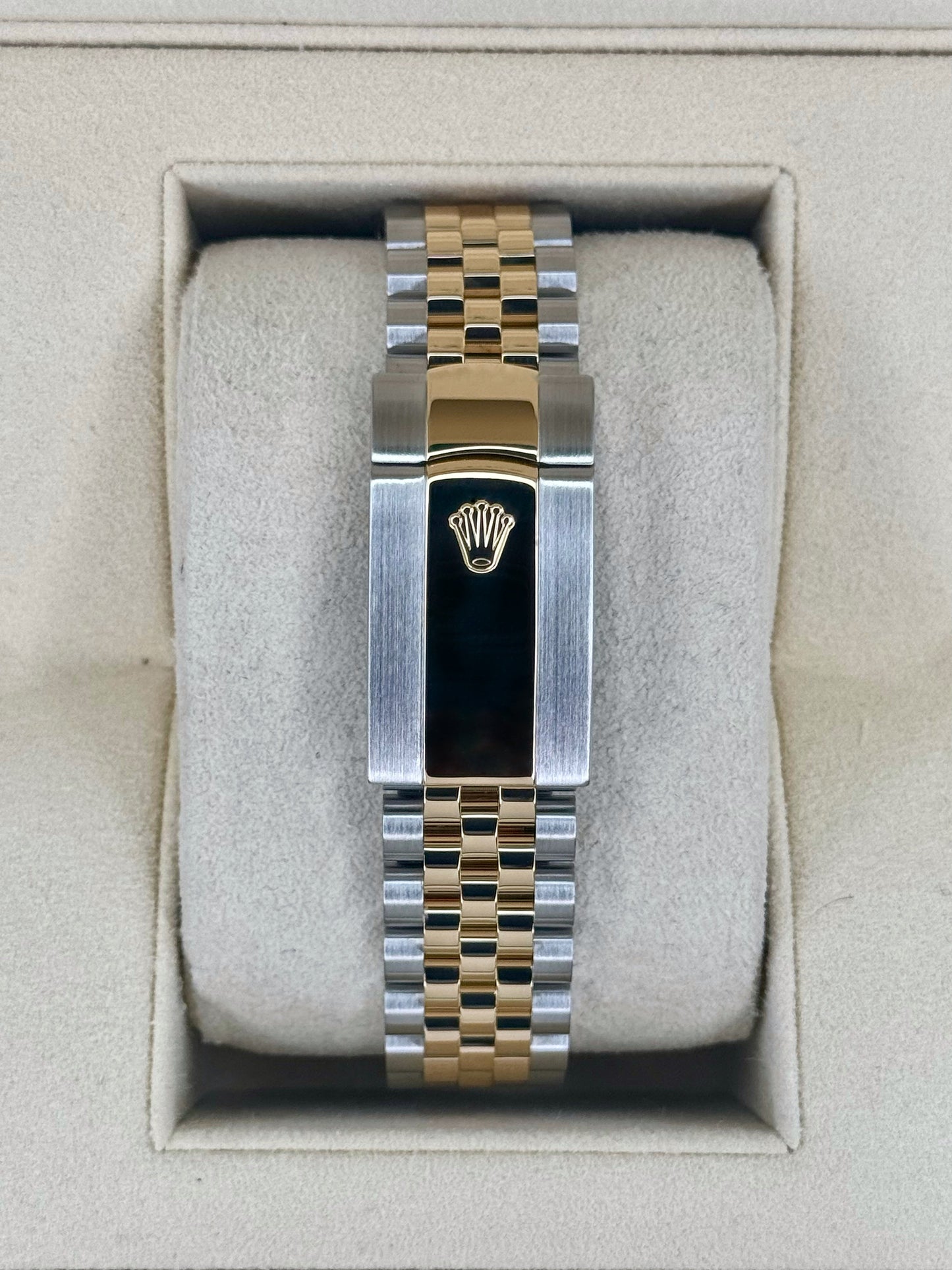 2022 Rolex Datejust 41mm 126333 Two-Tone Jubilee Wimbledon Dial - MyWatchLLC