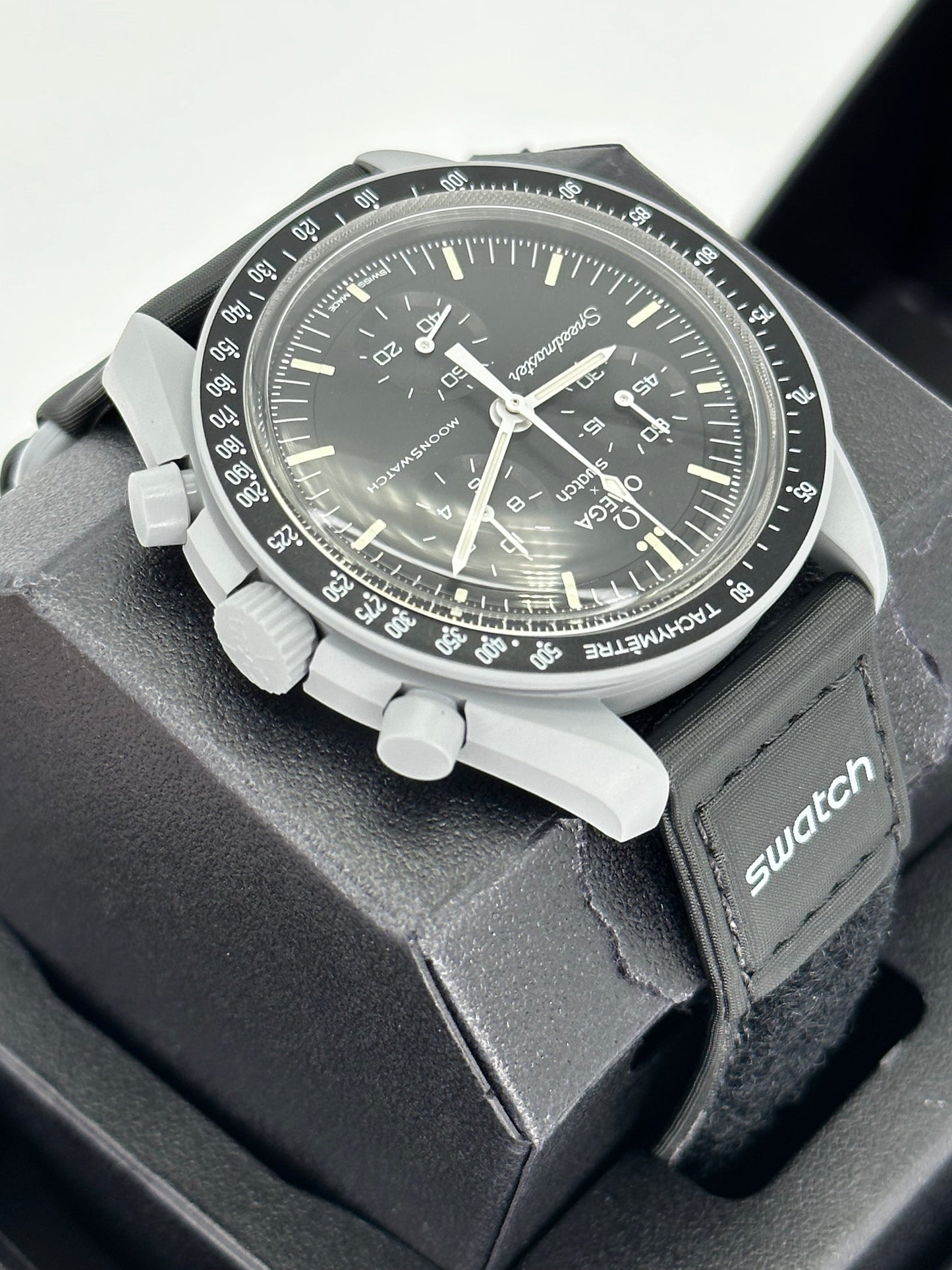 NEW Omega S033M100 Bioceramic Moon Swatch  - Mission to the Moon - MyWatchLLC