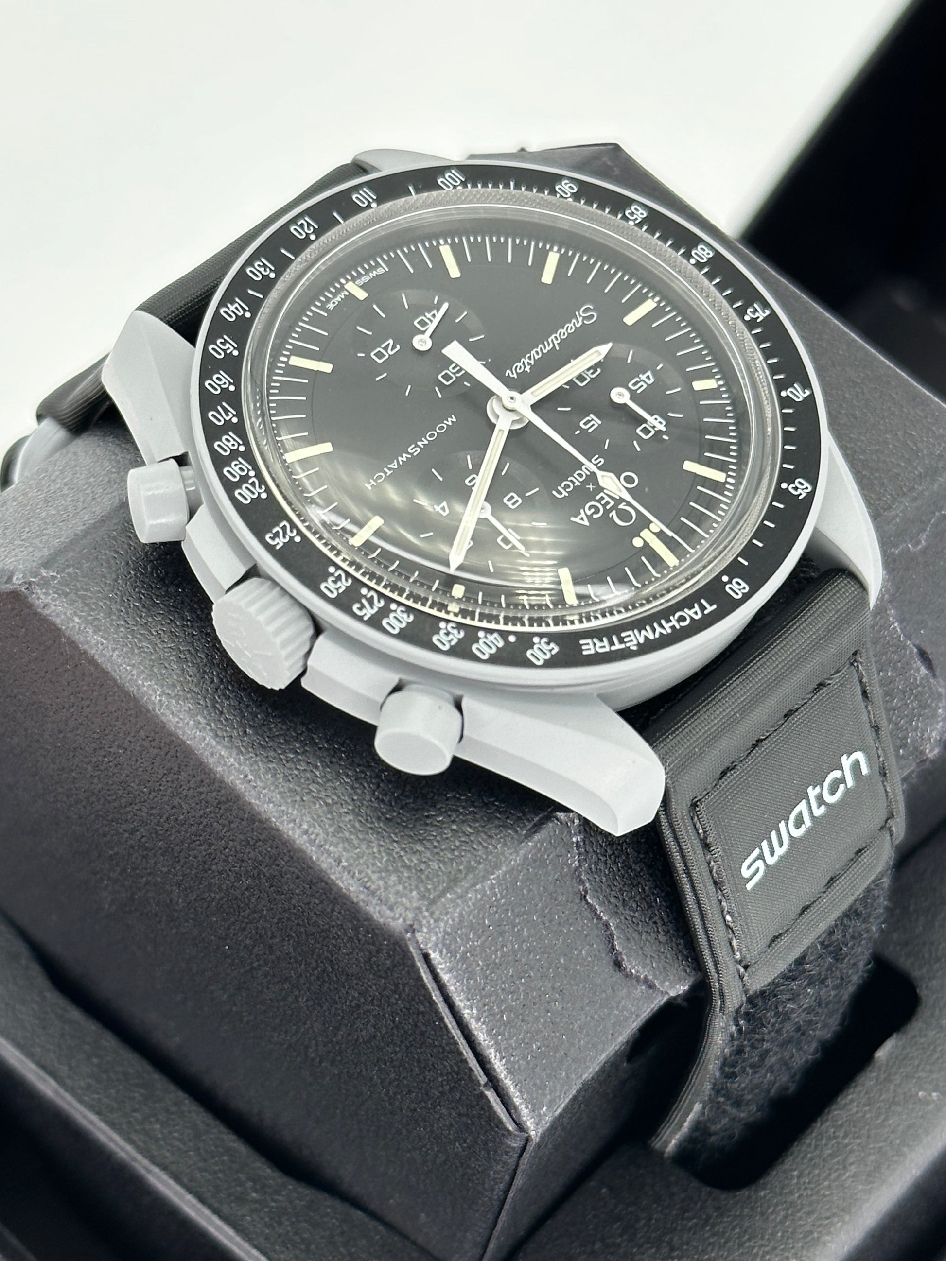 NEW Omega S033M100 Bioceramic Moon Swatch  - Mission to the Moon - MyWatchLLC