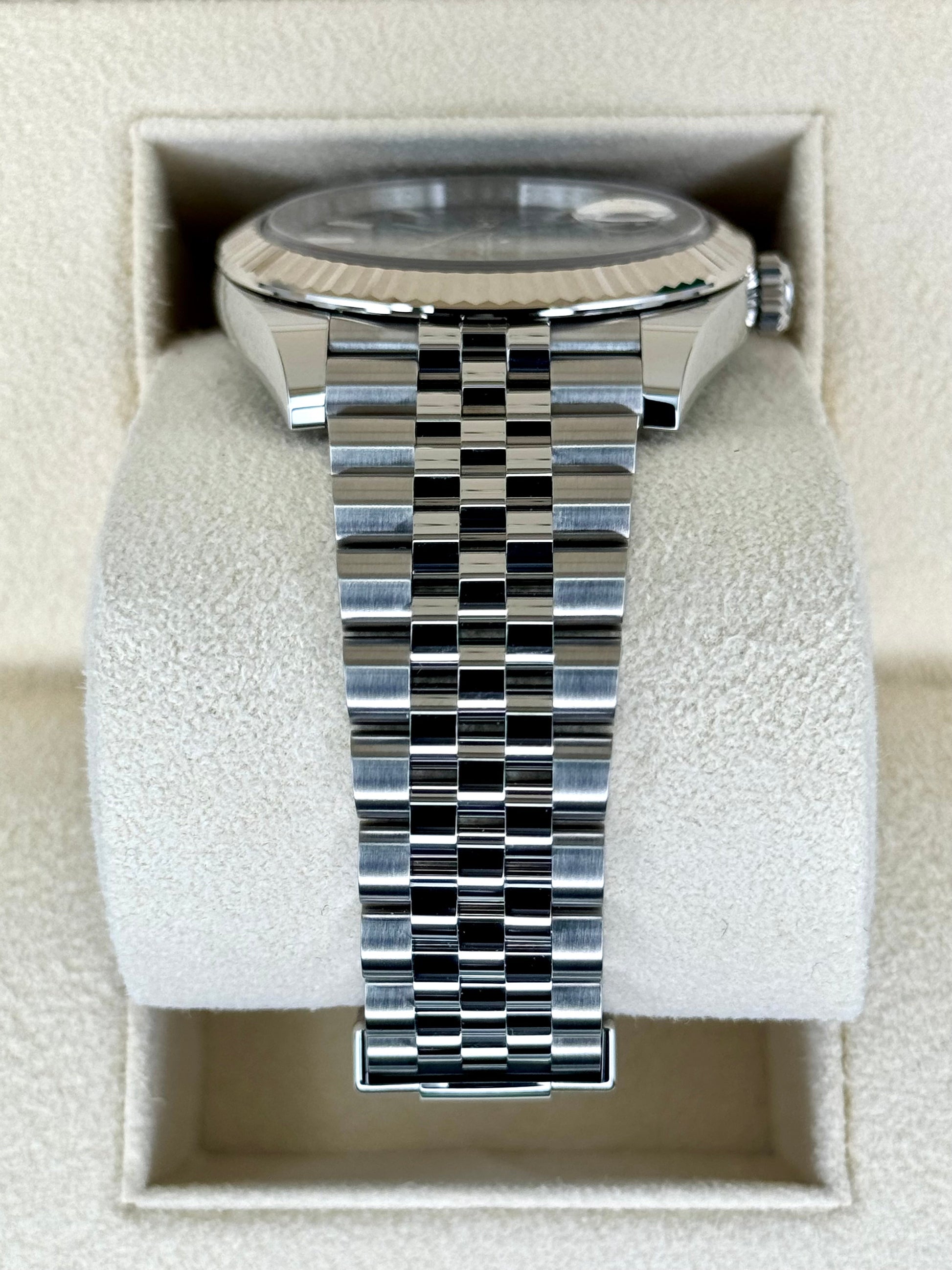 NEW 2025 Rolex Datejust 41mm 126334 Stainless Steel Jubilee Blue Dial - MyWatchLLC