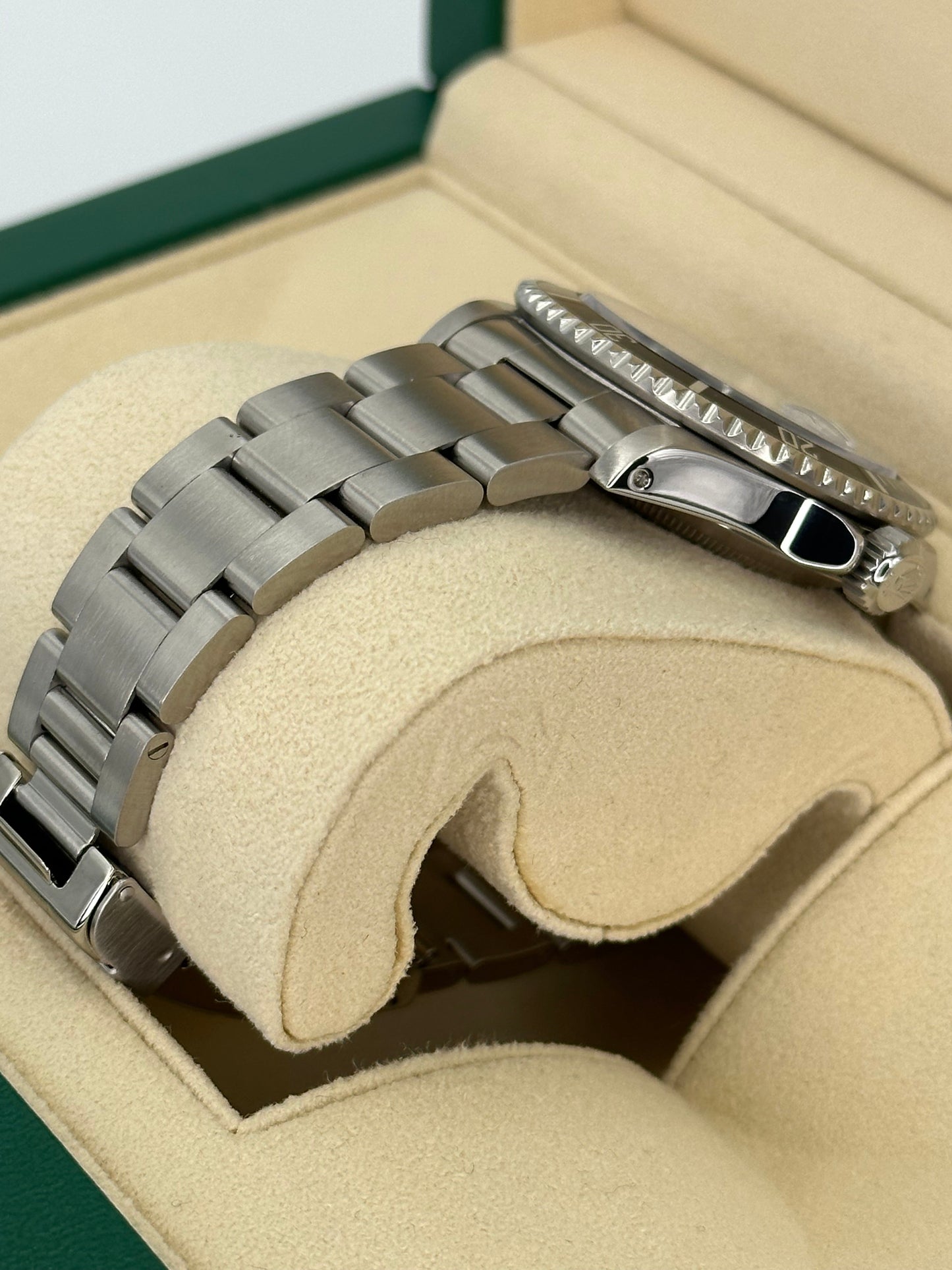 1991 Rolex Submariner Date 40mm 16610 with RSC Card - MyWatchLLC