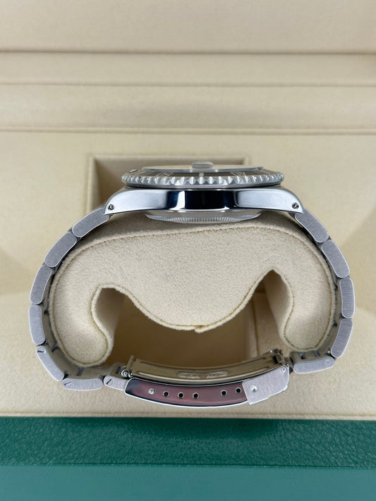 1991 Rolex Submariner Date 40mm 16610 with RSC Card - MyWatchLLC