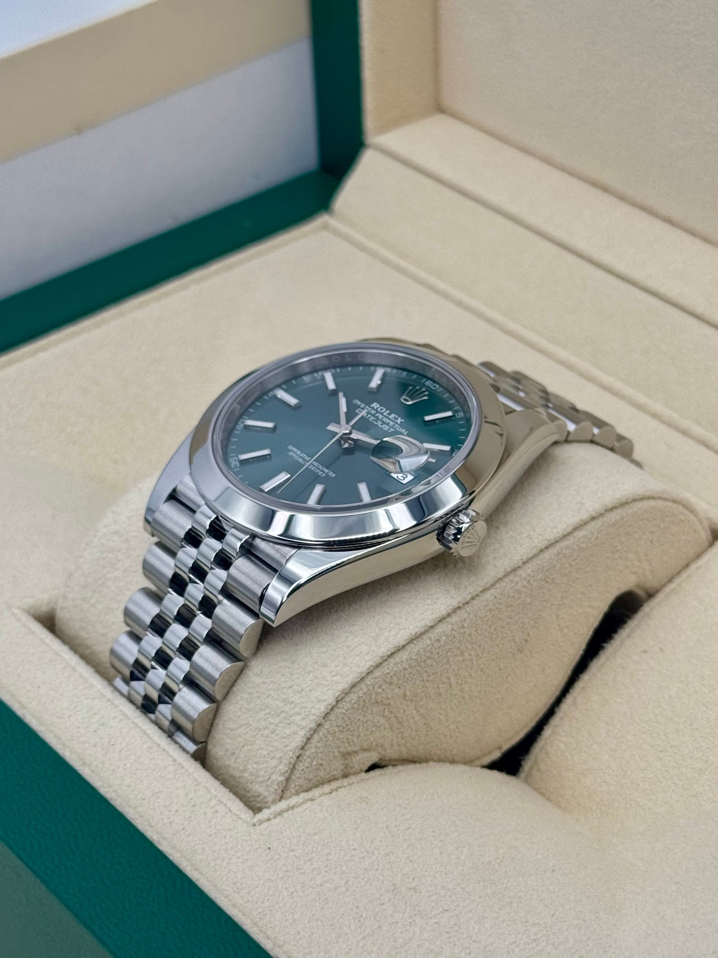 2024 Rolex Datejust 41mm 126300 Stainless Steel Jubilee Green Dial - MyWatchLLC