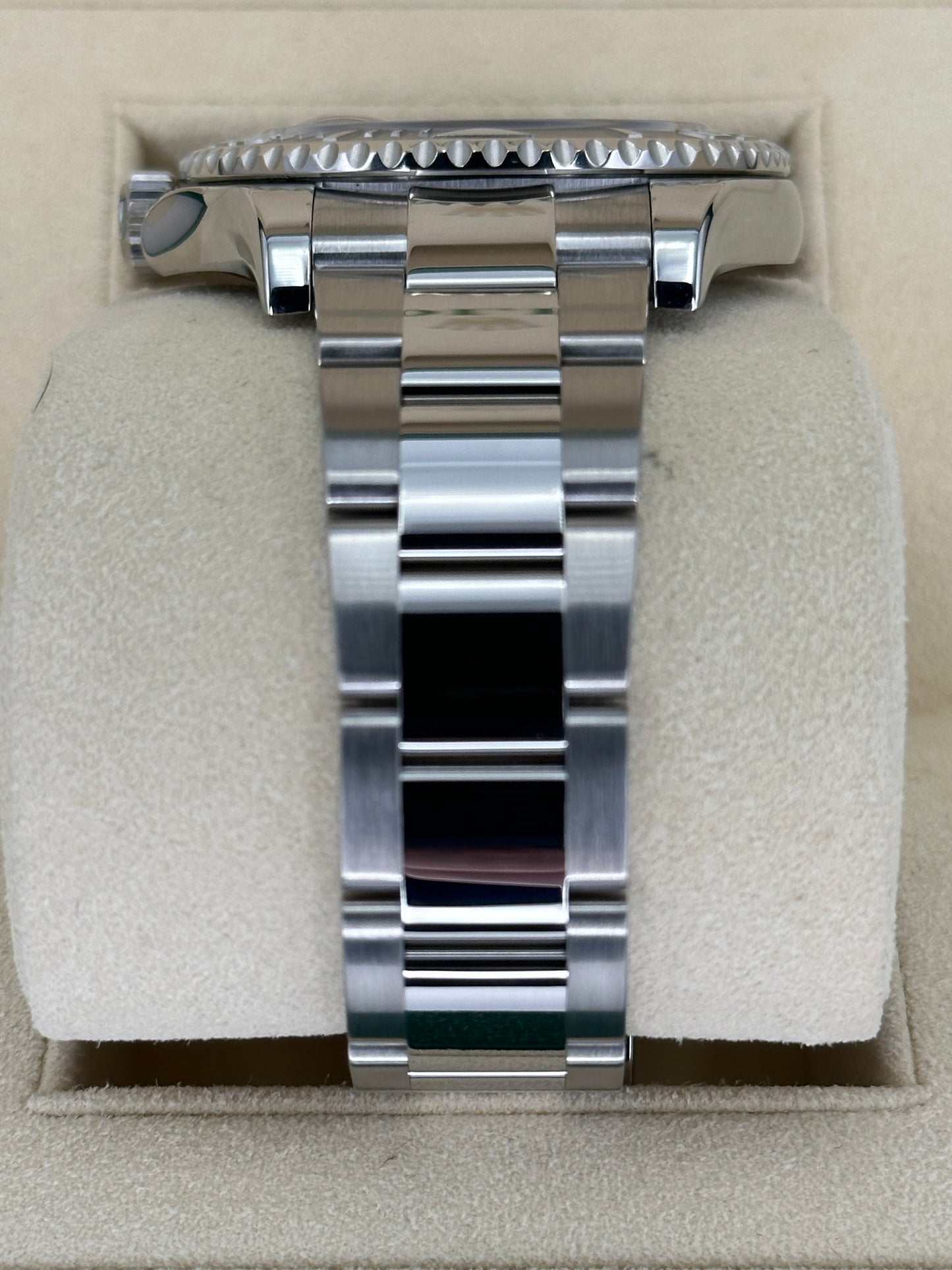 2019 Rolex Yacht-Master 40mm 116622 Stainless Steel Rhodium Dial - MyWatchLLC