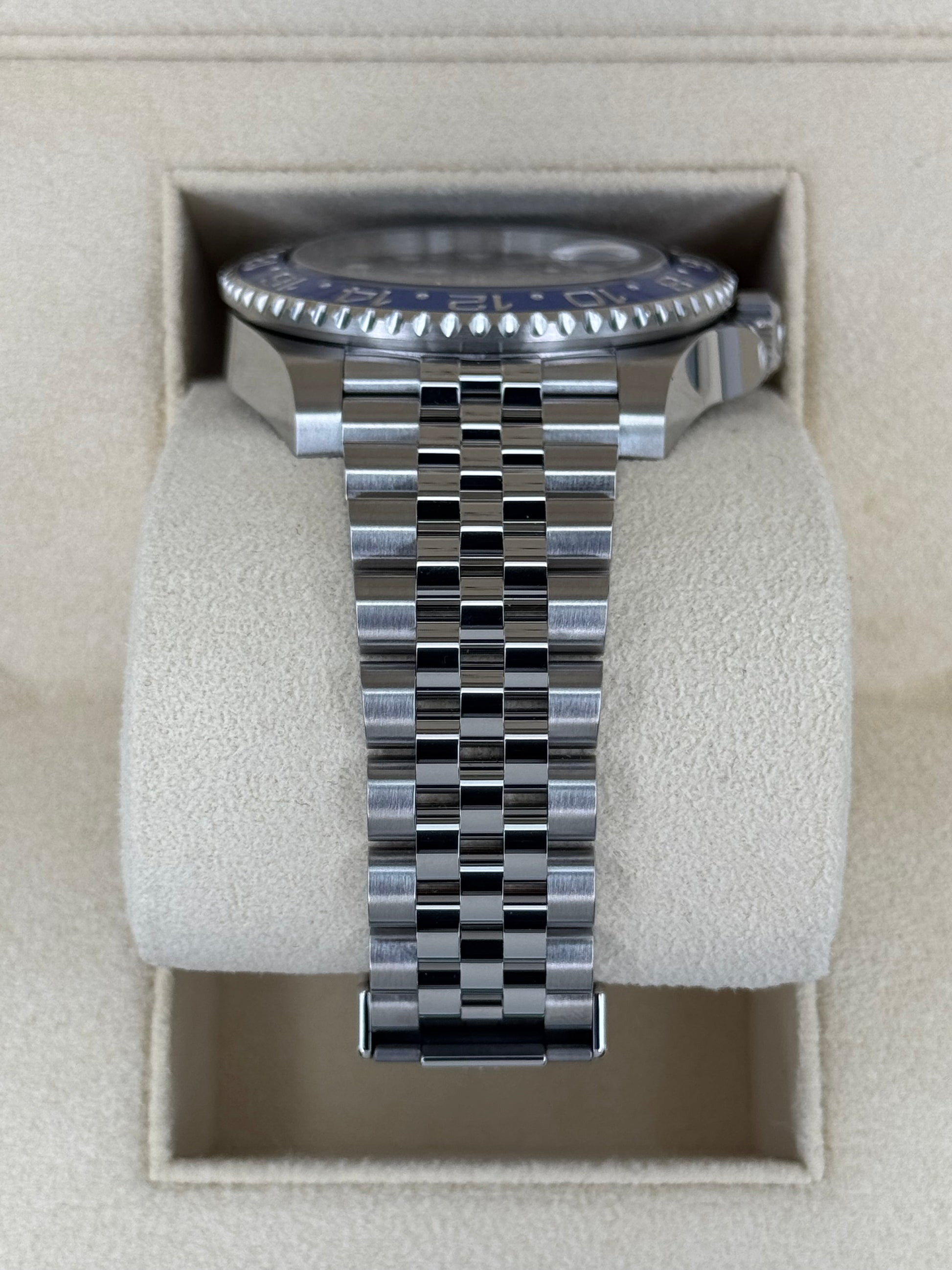 NEW 2024 Rolex GMT-Master II "Batgirl" 40mm 126710BLNR Jubilee Black Dial - MyWatchLLC