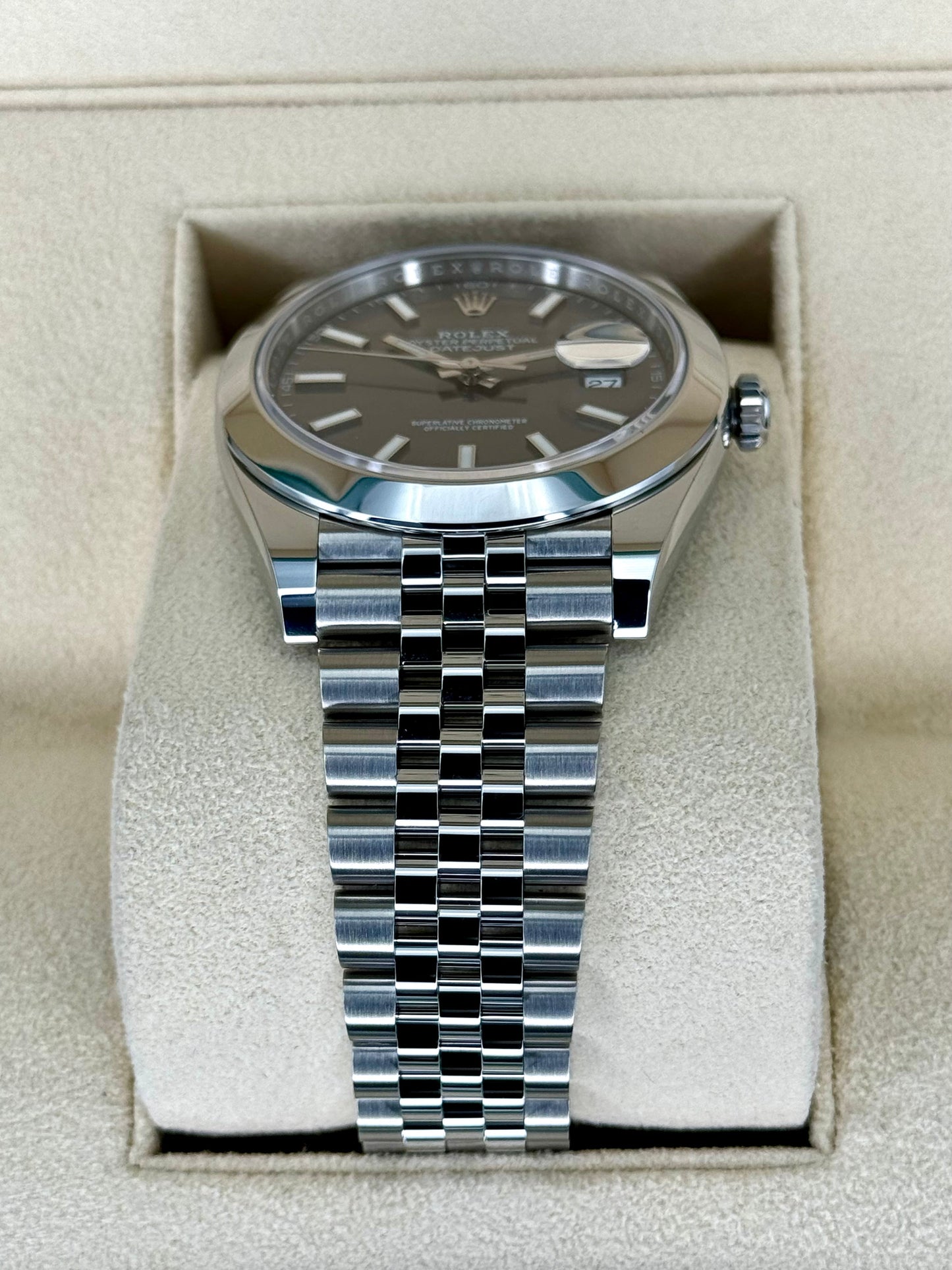 NEW Rolex 2023 Datejust 41mm 126300 Jubilee Rhodium Dial - MyWatchLLC