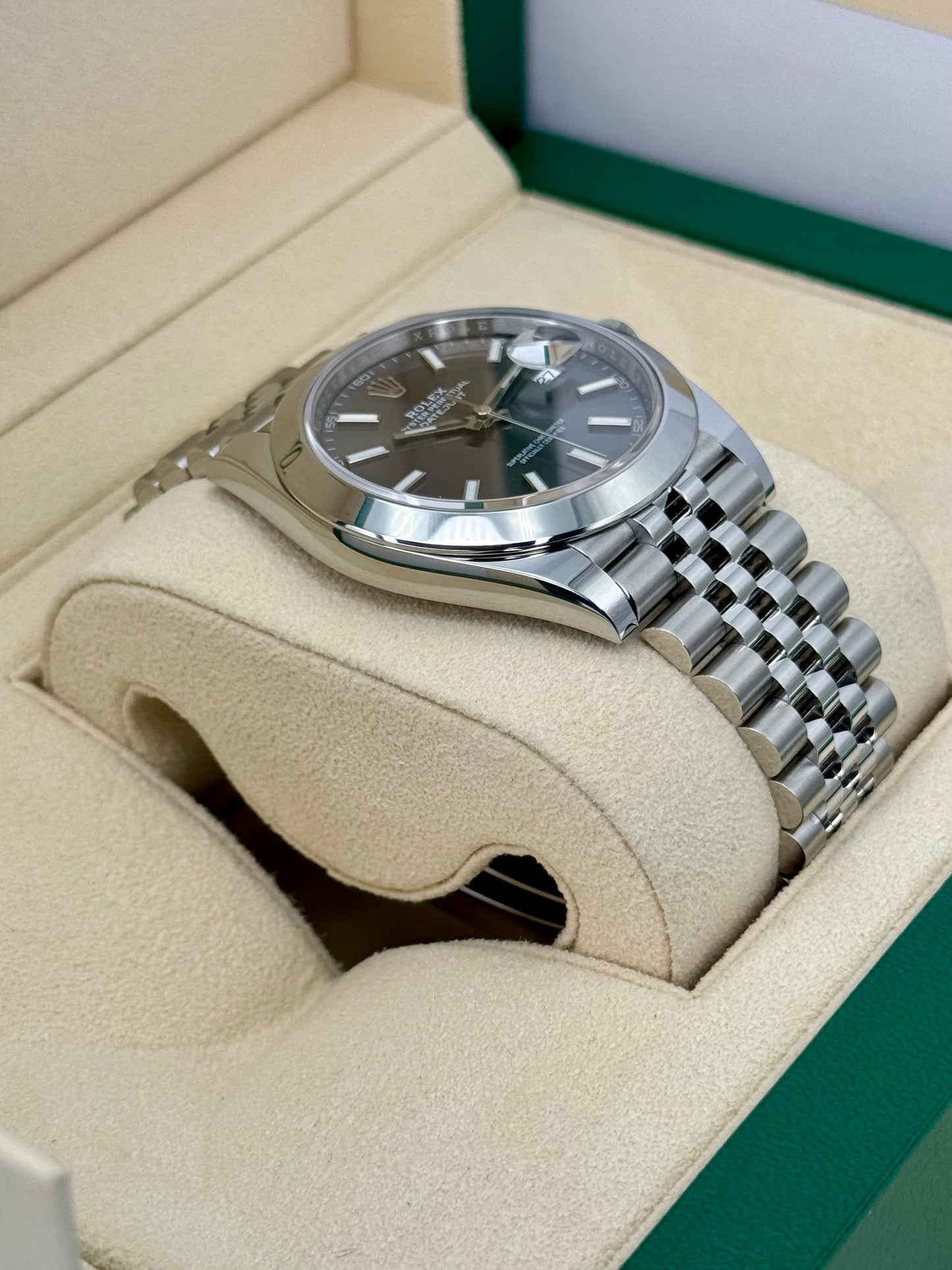 NEW Rolex 2023 Datejust 41mm 126300 Jubilee Rhodium Dial - MyWatchLLC