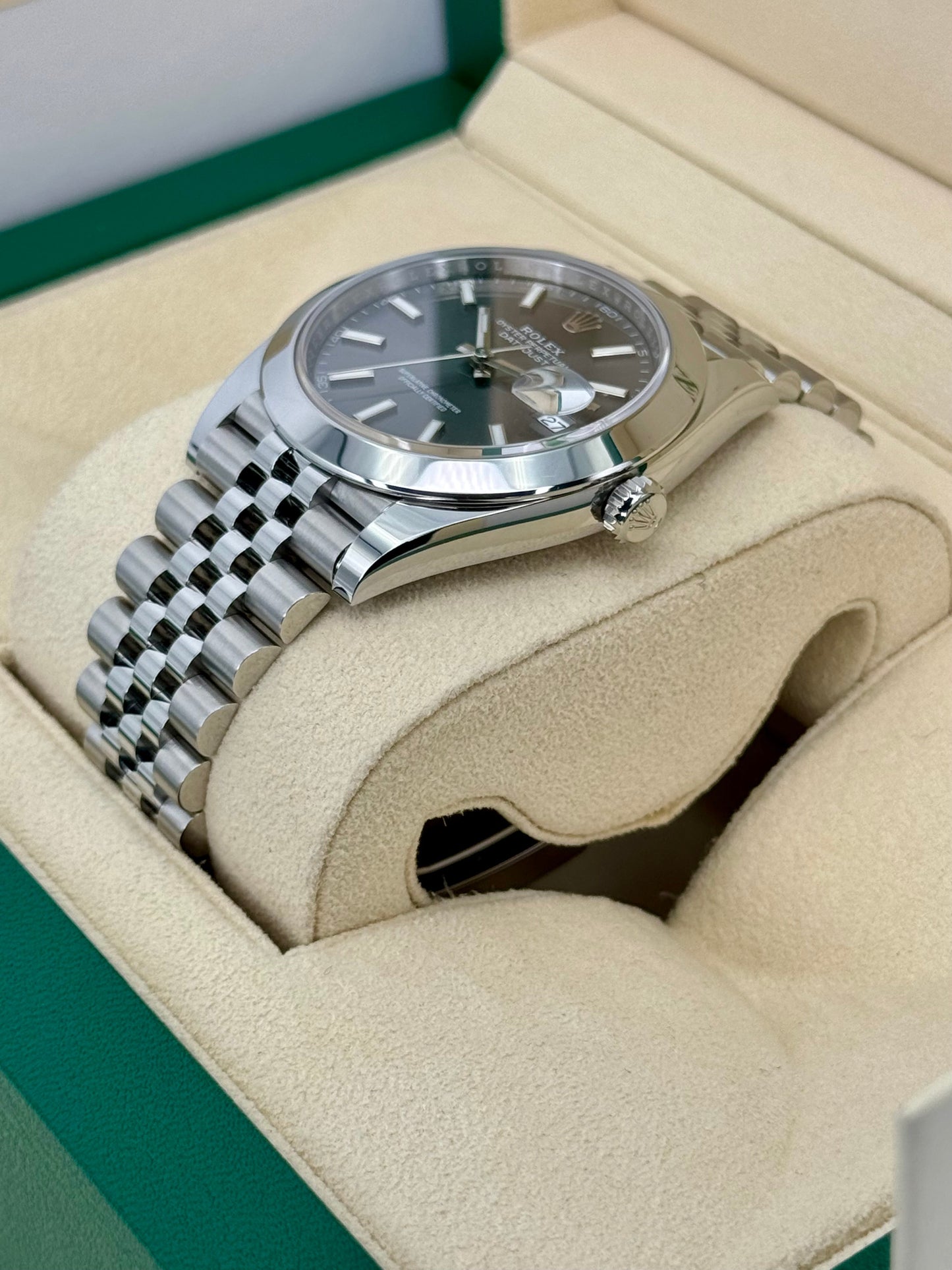 NEW Rolex 2023 Datejust 41mm 126300 Jubilee Rhodium Dial - MyWatchLLC