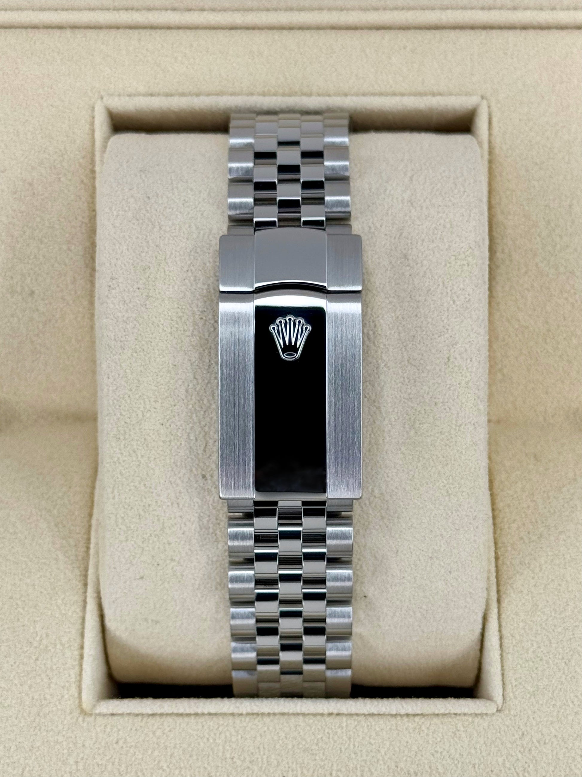 2022 Rolex Datejust 41mm 126334 Stainless Steel Jubilee White Dial - MyWatchLLC