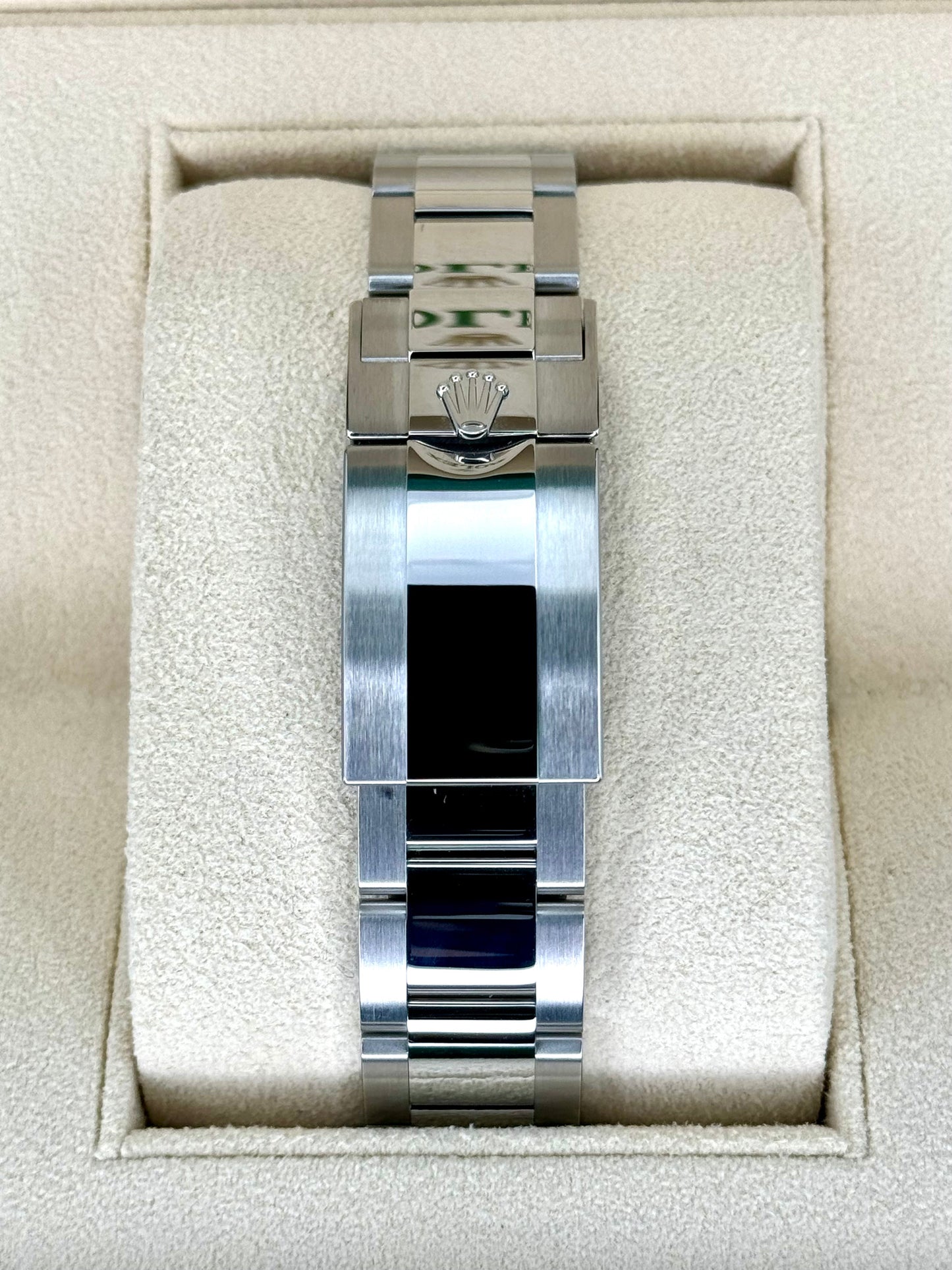 NEW 2023 Rolex Yacht-Master 40mm 126622 Stainless Steel Blue Dial - MyWatchLLC