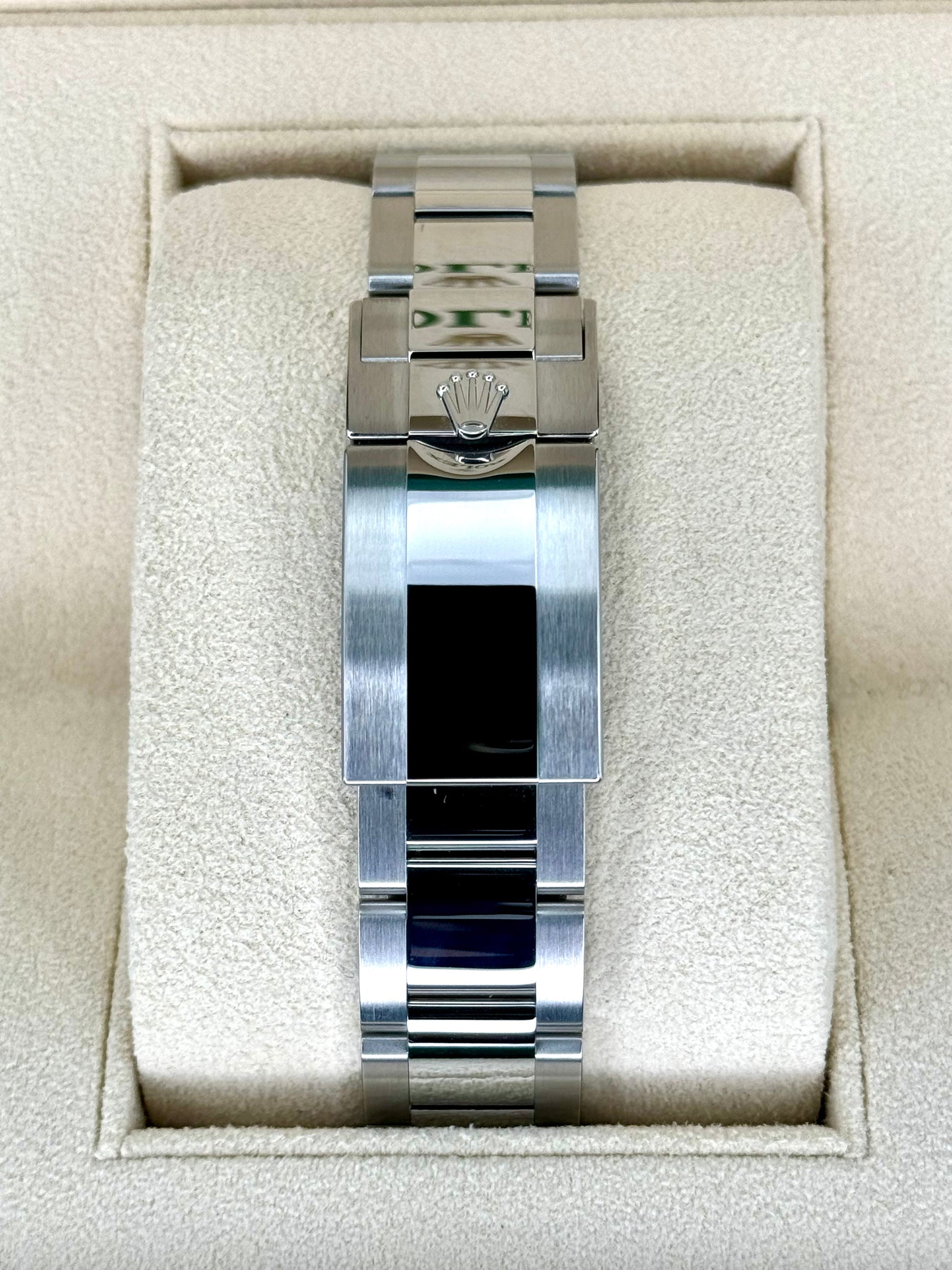 NEW 2023 Rolex Yacht-Master 40mm 126622 Stainless Steel Blue Dial - MyWatchLLC