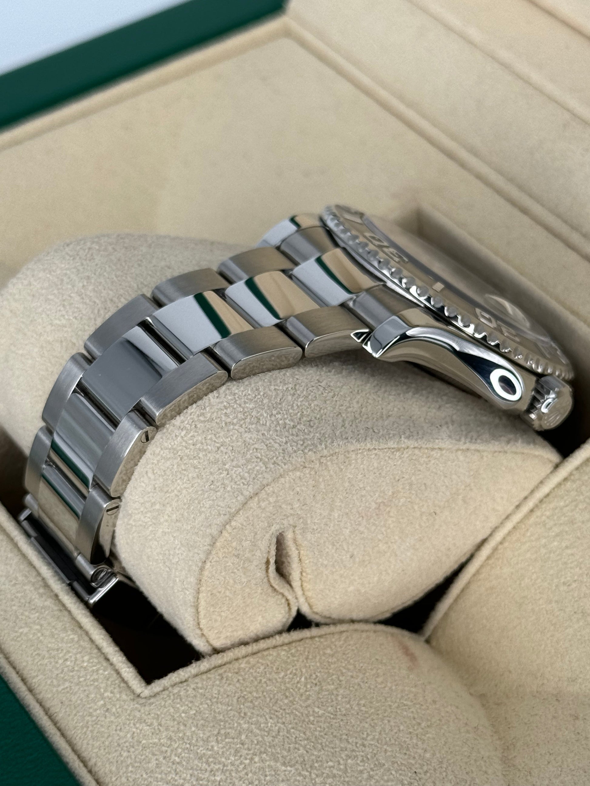 2019 Rolex Yacht-Master 40mm 116622 Stainless Steel Blue Dial - MyWatchLLC