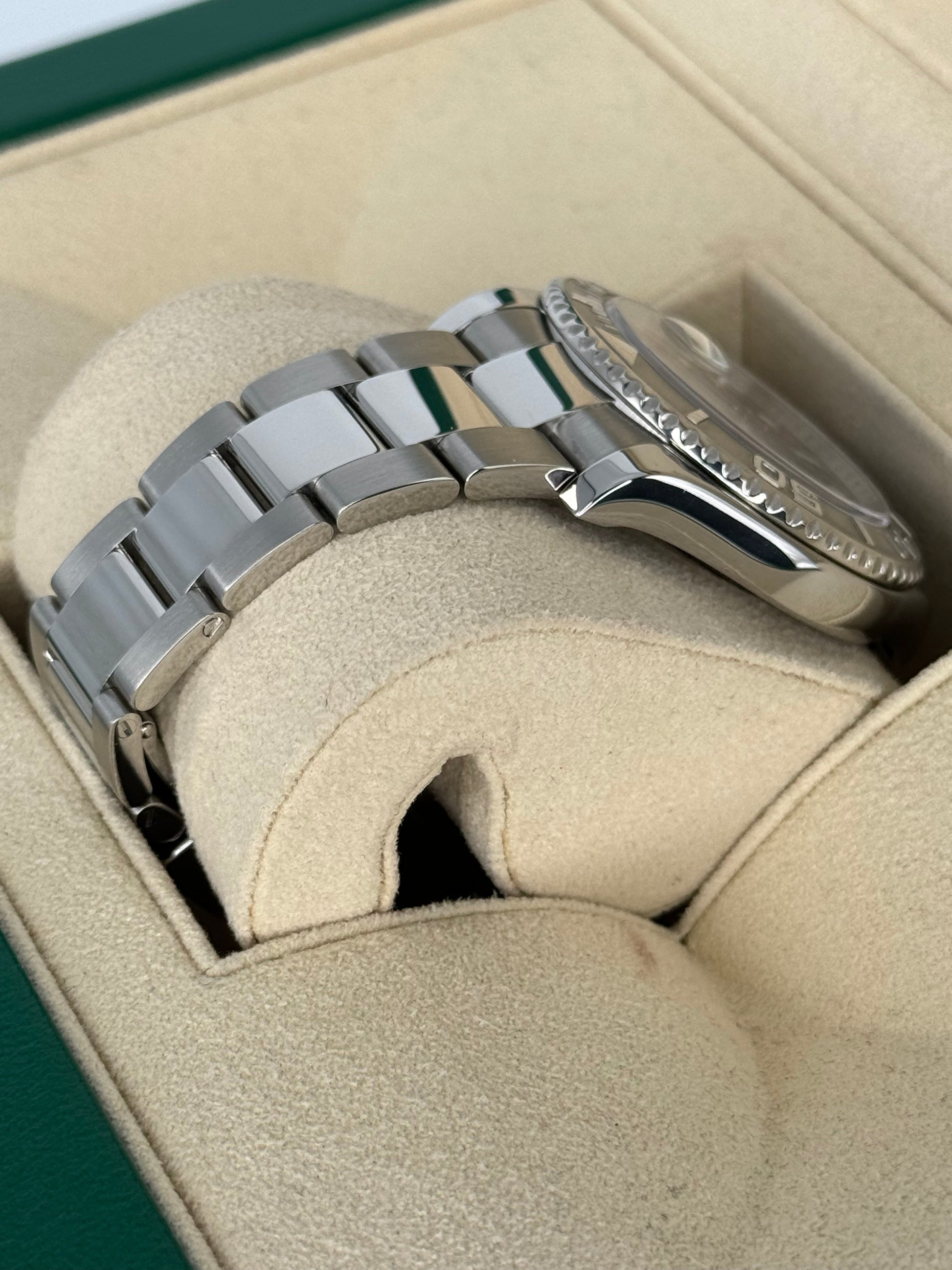 2019 Rolex Yacht-Master 40mm 116622 Stainless Steel Blue Dial - MyWatchLLC