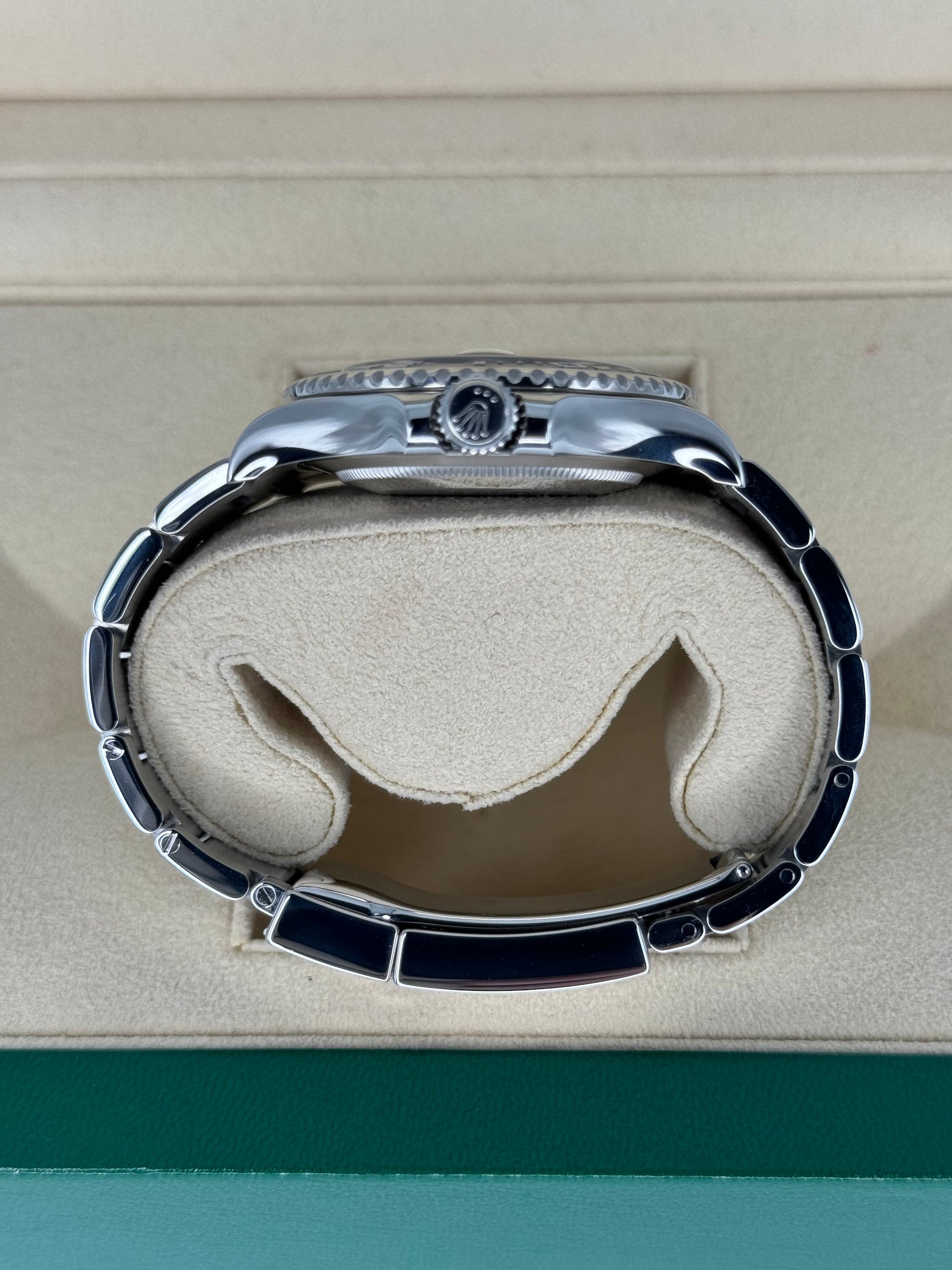 2019 Rolex Yacht-Master 40mm 116622 Stainless Steel Blue Dial - MyWatchLLC