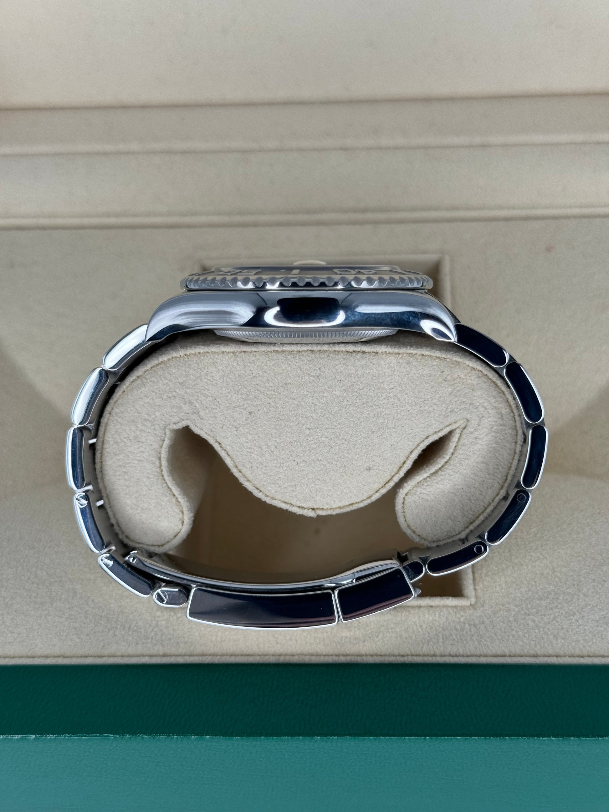 2019 Rolex Yacht-Master 40mm 116622 Stainless Steel Blue Dial - MyWatchLLC