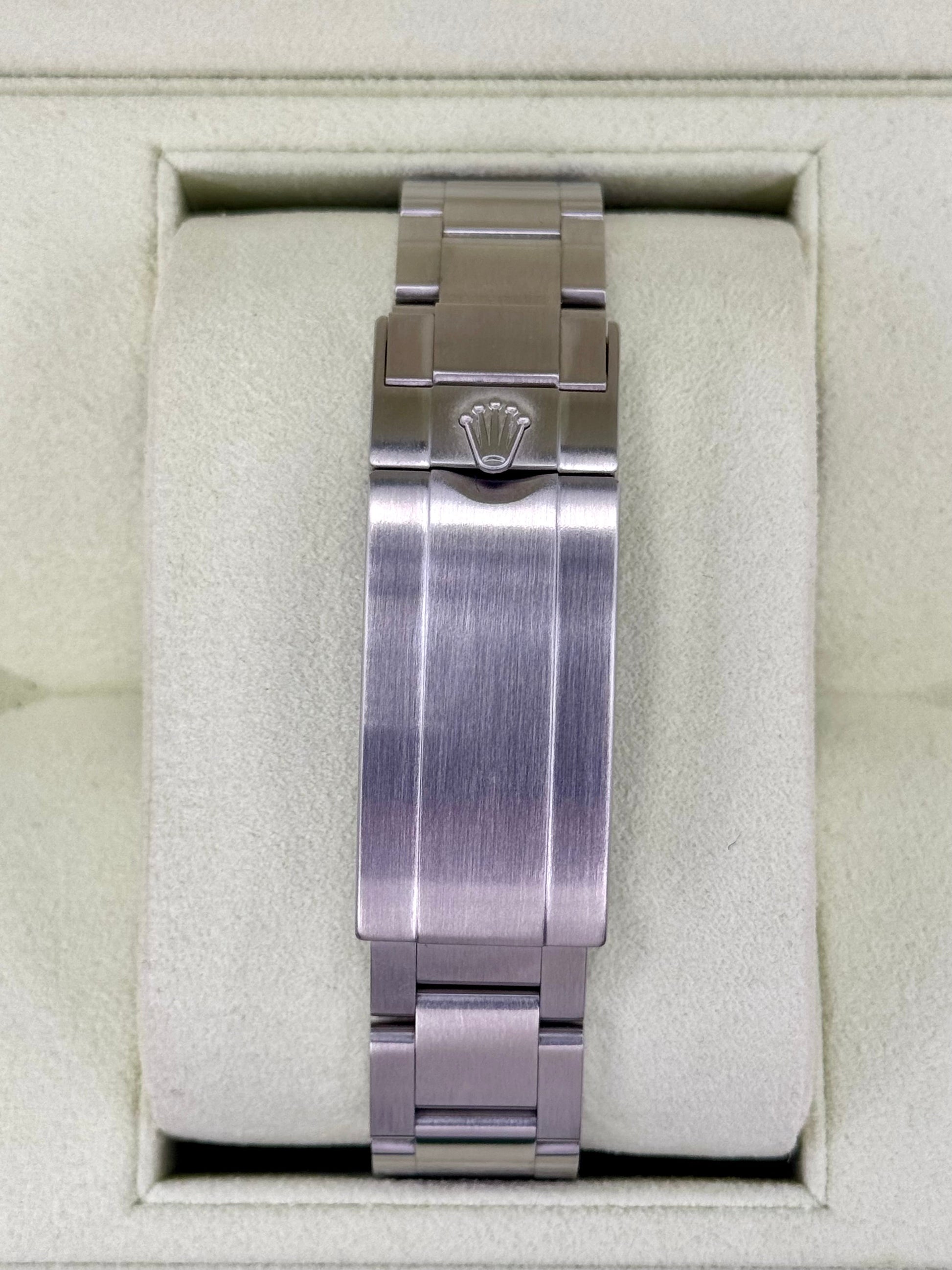 2013 Rolex Submariner "Hulk" 40mm 116610LV Green Dial - MyWatchLLC