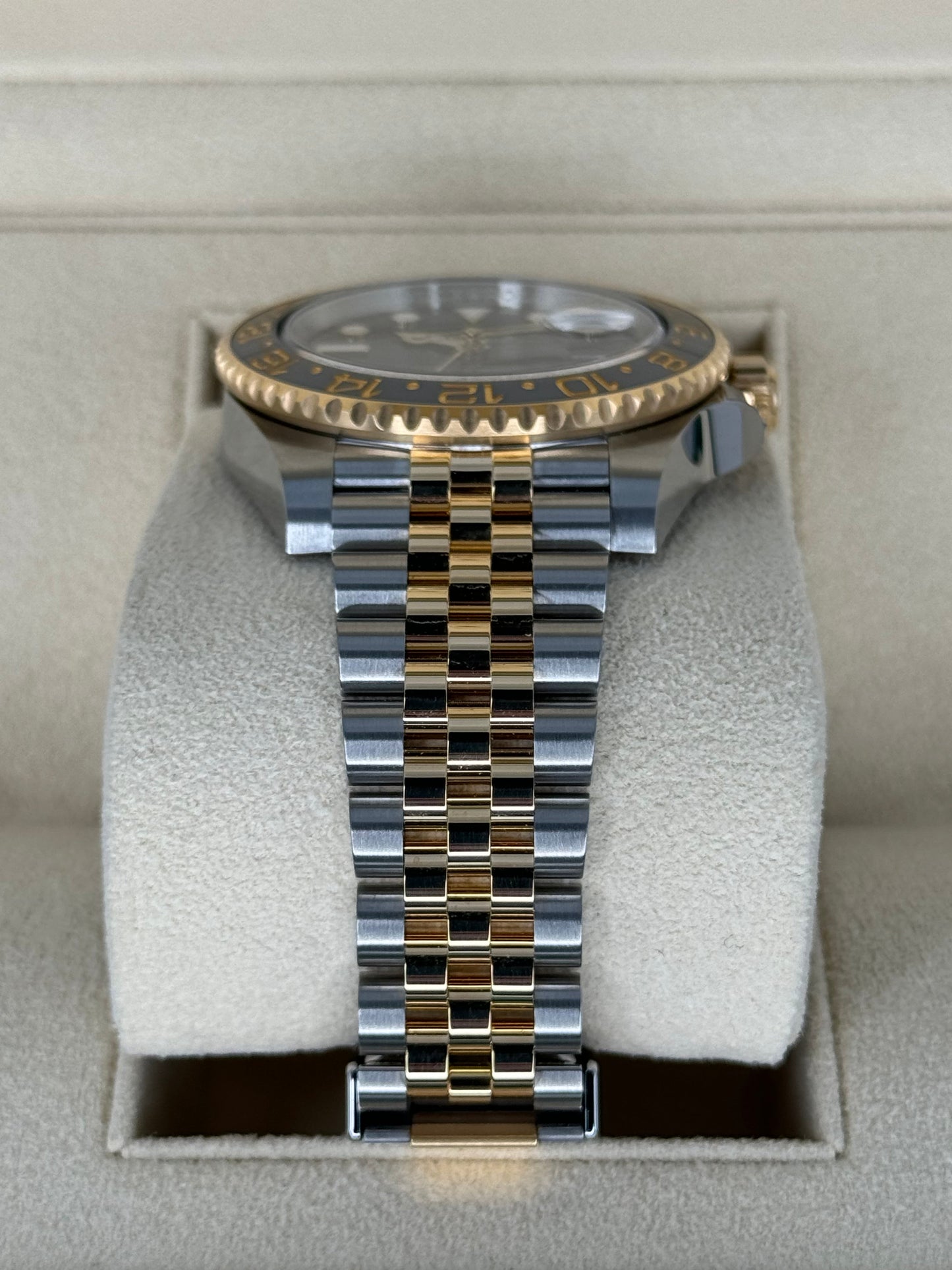 NEW 2023 Rolex GMT-Master II 40mm 126713GRNR Two-Tone Jubilee - MyWatchLLC