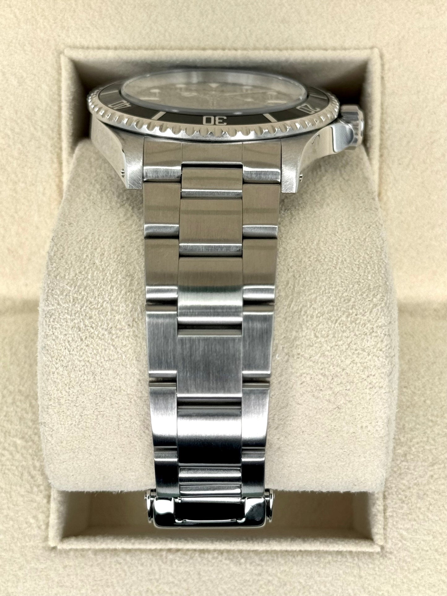 1995 Rolex Submariner 40mm 14060 Stainless Steel Black Dial - MyWatchLLC