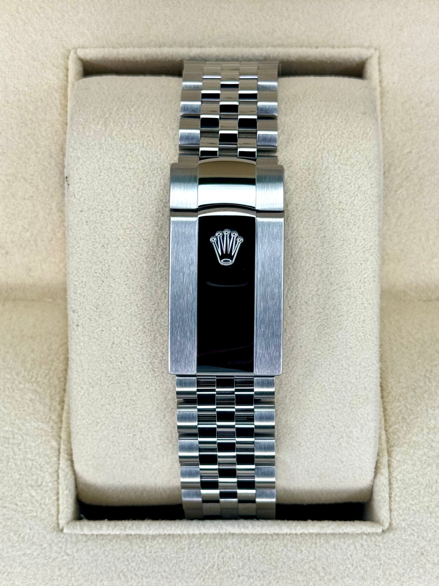 NEW 2024 Rolex Datejust 41mm Stainless Steel Jubilee Wimbledon Dial - MyWatchLLC