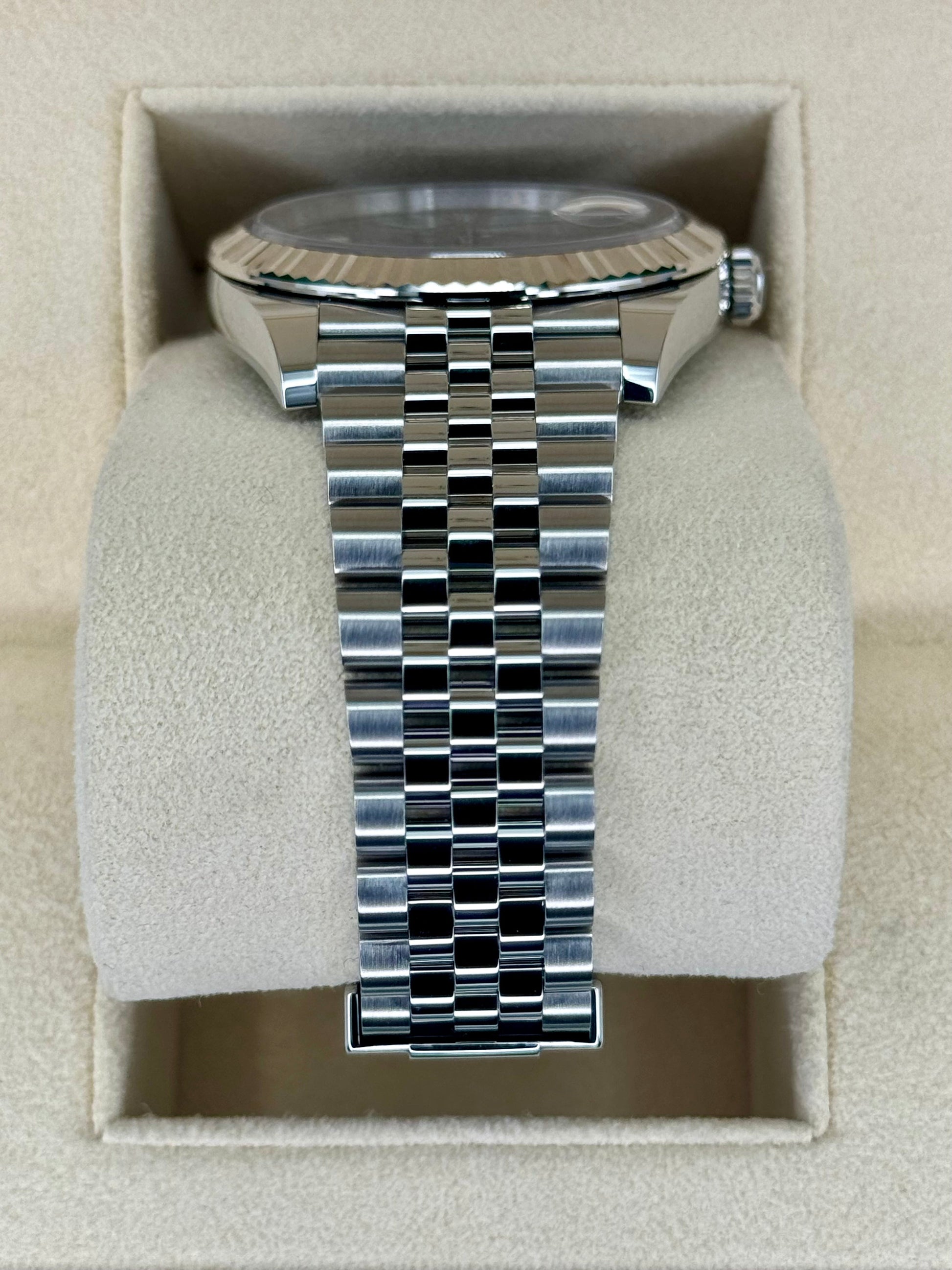 NEW 2024 Rolex Datejust 41mm Stainless Steel Jubilee Wimbledon Dial - MyWatchLLC