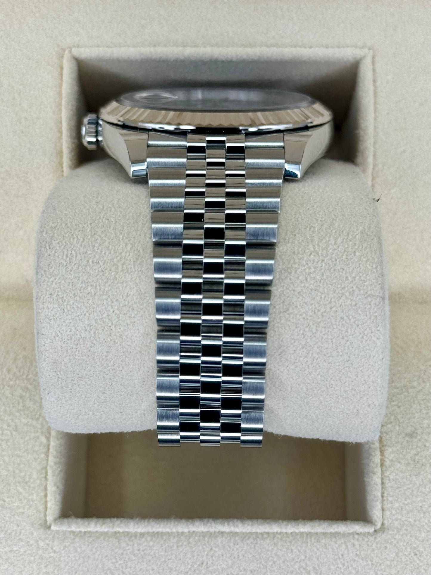 NEW 2024 Rolex Datejust 41mm Stainless Steel Jubilee Wimbledon Dial - MyWatchLLC