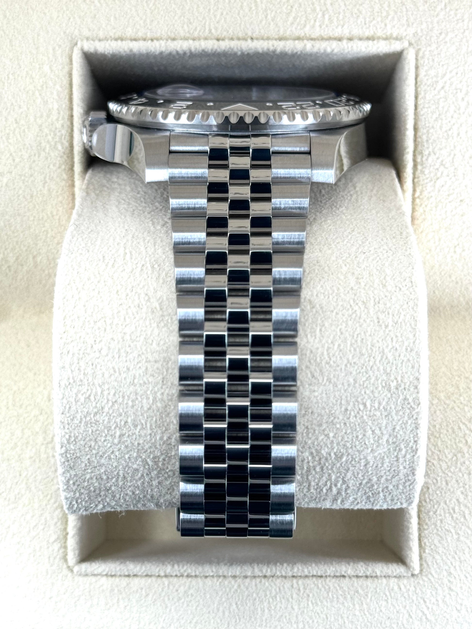 2023 Rolex GMT-Master II "Batgirl" 40mm 126710BLNR Jubilee Black Dial - MyWatchLLC