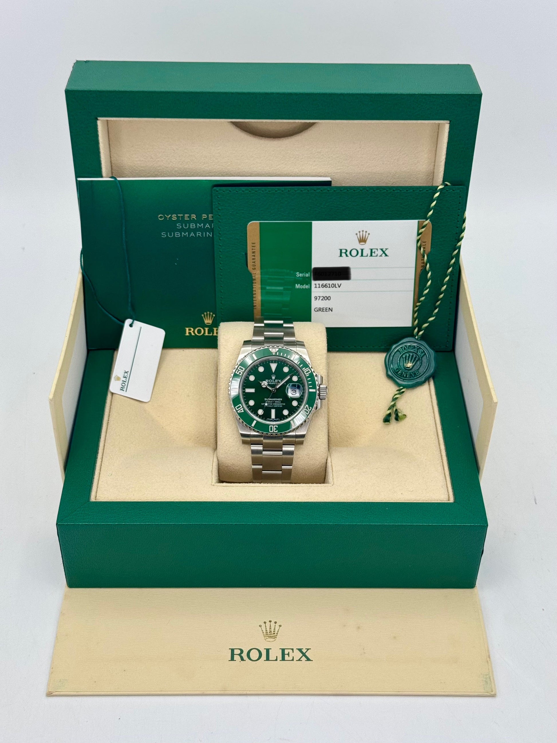 2018 Rolex Submariner “Hulkâ€?40mm 116610LV Green Dial - MyWatchLLC