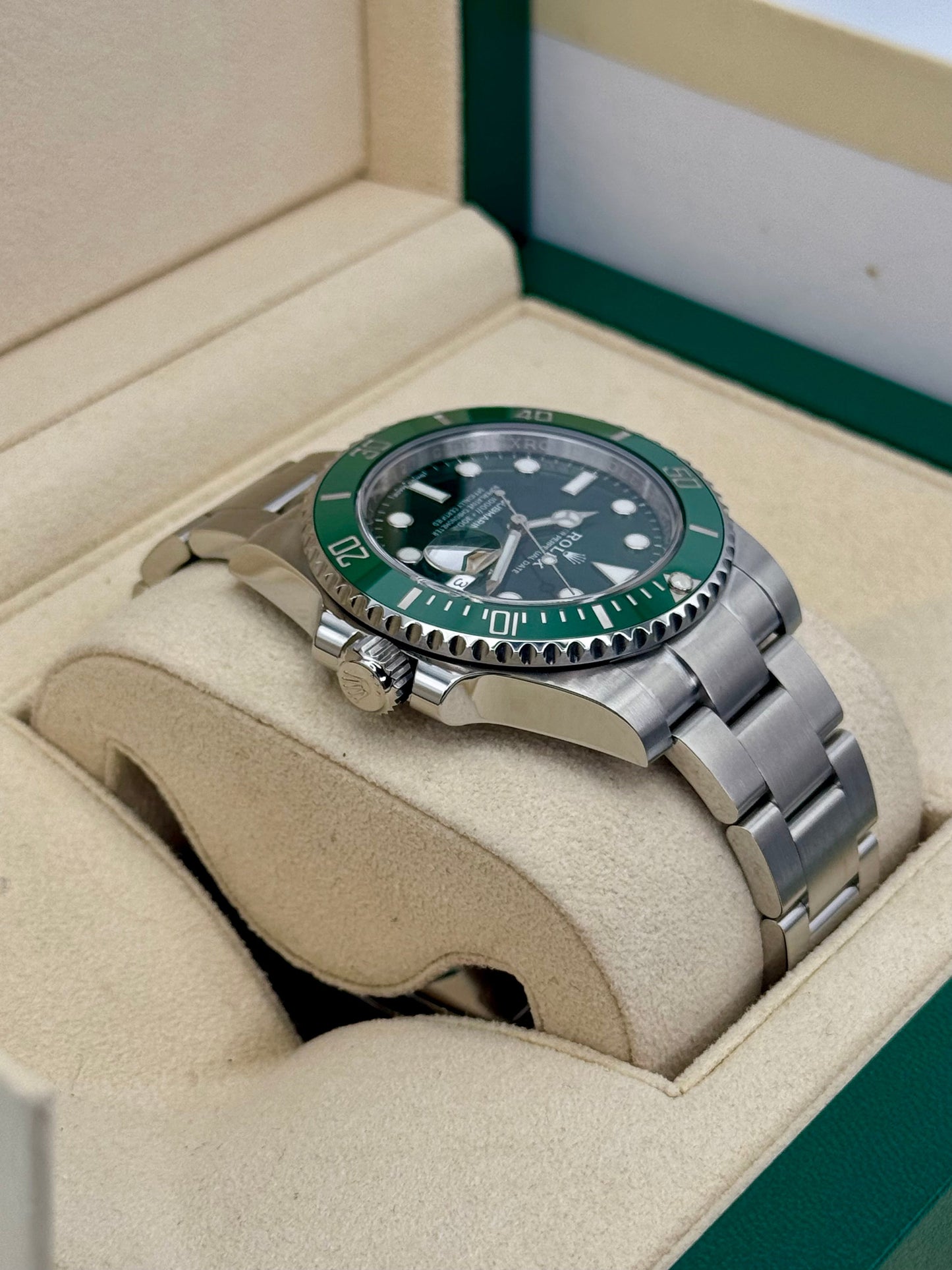 2018 Rolex Submariner “Hulkâ€?40mm 116610LV Green Dial - MyWatchLLC