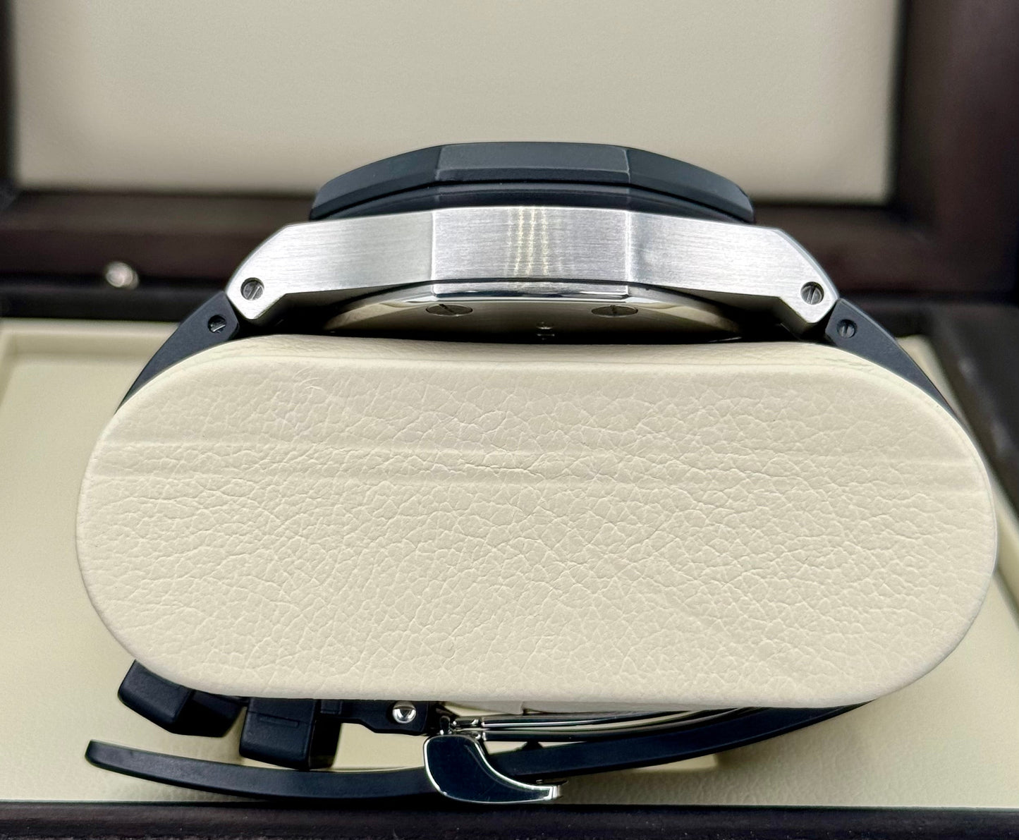 2006 AP Royal Oak Offshore 42mm 25940SK.OO.D002CA.01.A Chronograph - MyWatchLLC