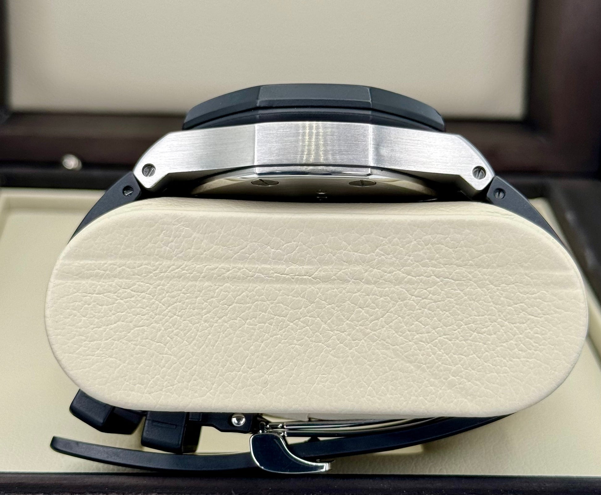 2006 AP Royal Oak Offshore 42mm 25940SK.OO.D002CA.01.A Chronograph - MyWatchLLC