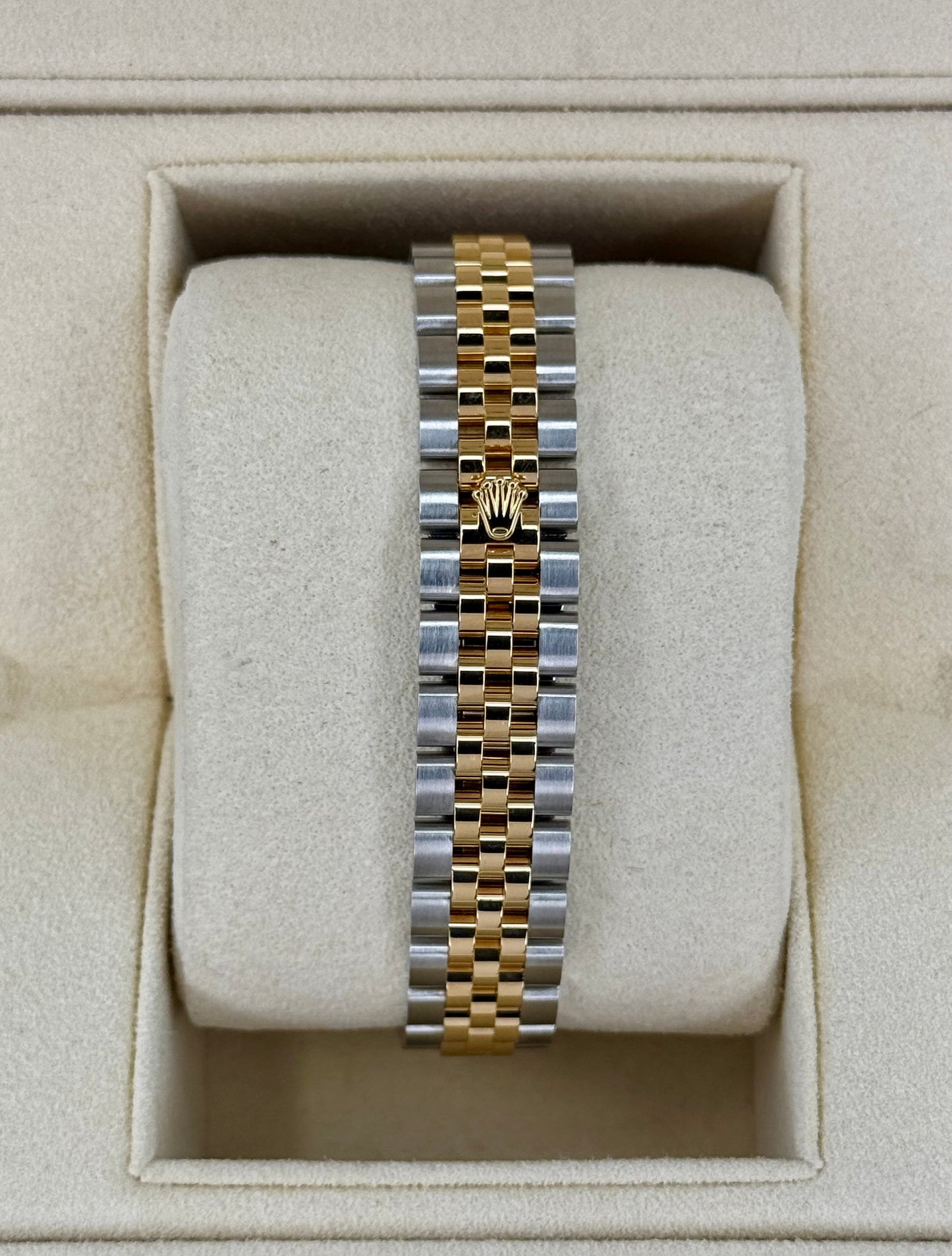 2018 Lady-Datejust 28mm 279383RBR Lavender Stripe Motif Diamond Dial - MyWatchLLC