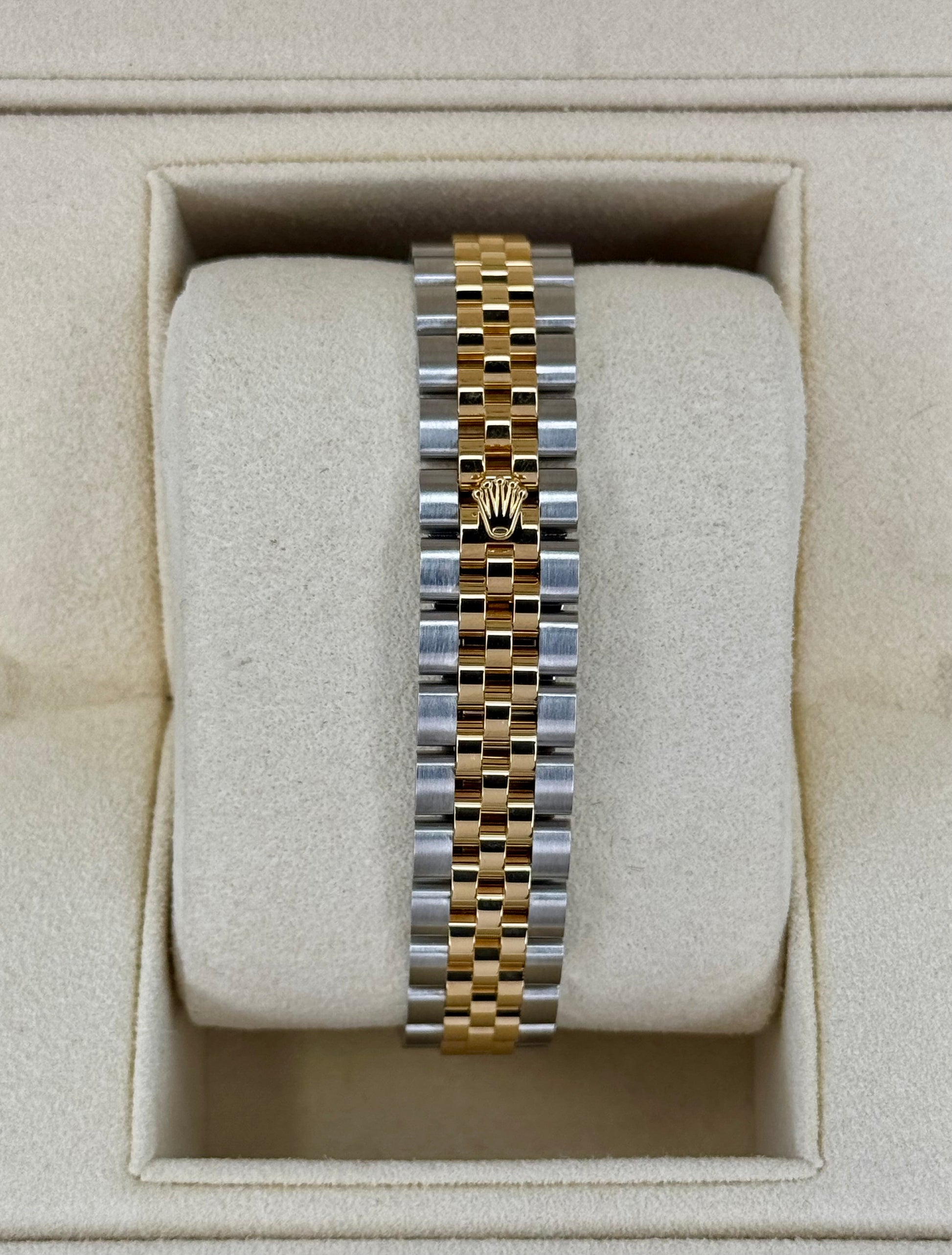 2018 Lady-Datejust 28mm 279383RBR Lavender Stripe Motif Diamond Dial - MyWatchLLC