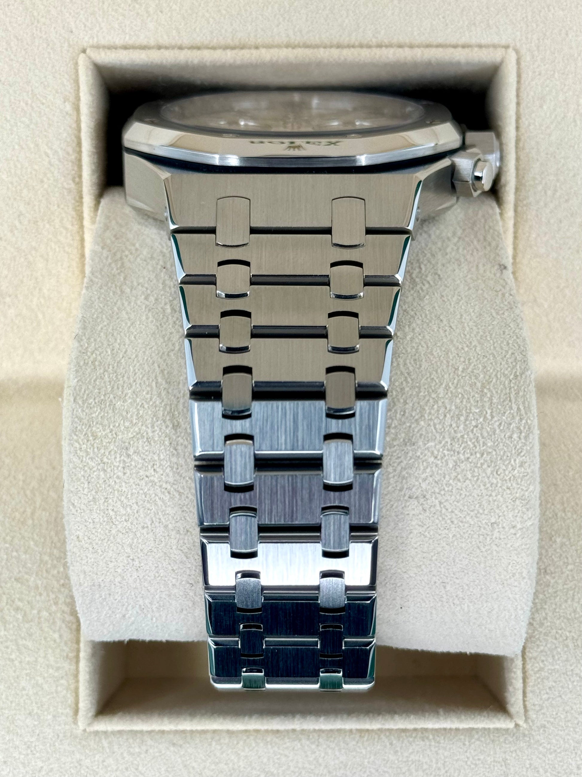 2016 Audemars Piguet Royal Oak Chronograph 41mm 26320ST White Dial - MyWatchLLC