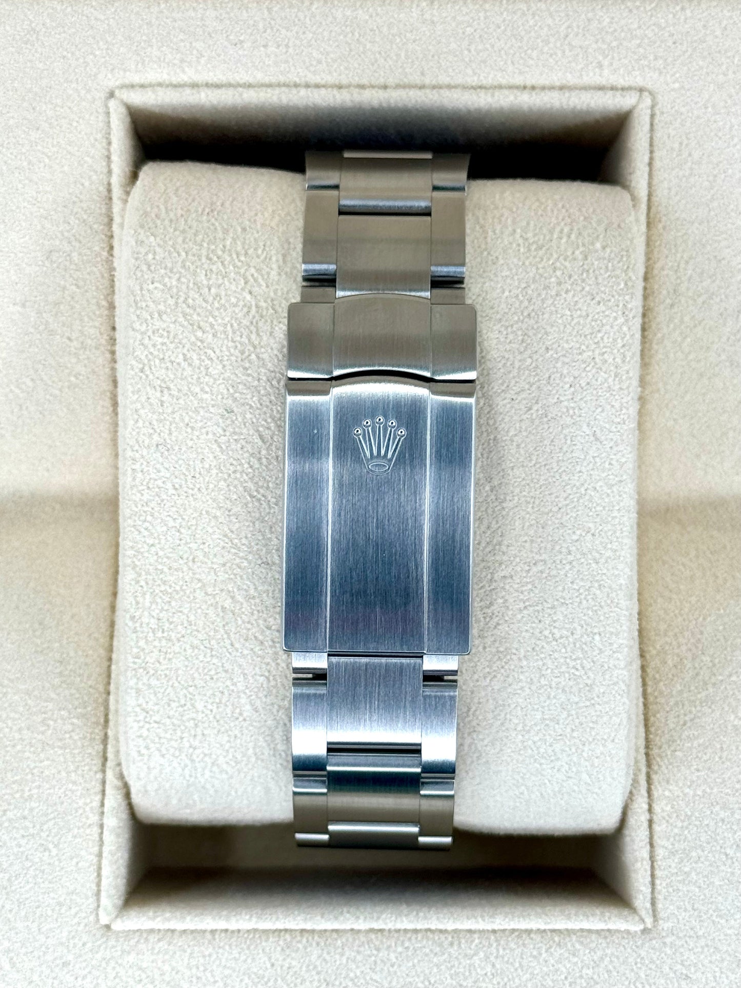 NEW 2024 Rolex Oyster Perpetual 36mm 126000 Green Dial - MyWatchLLC