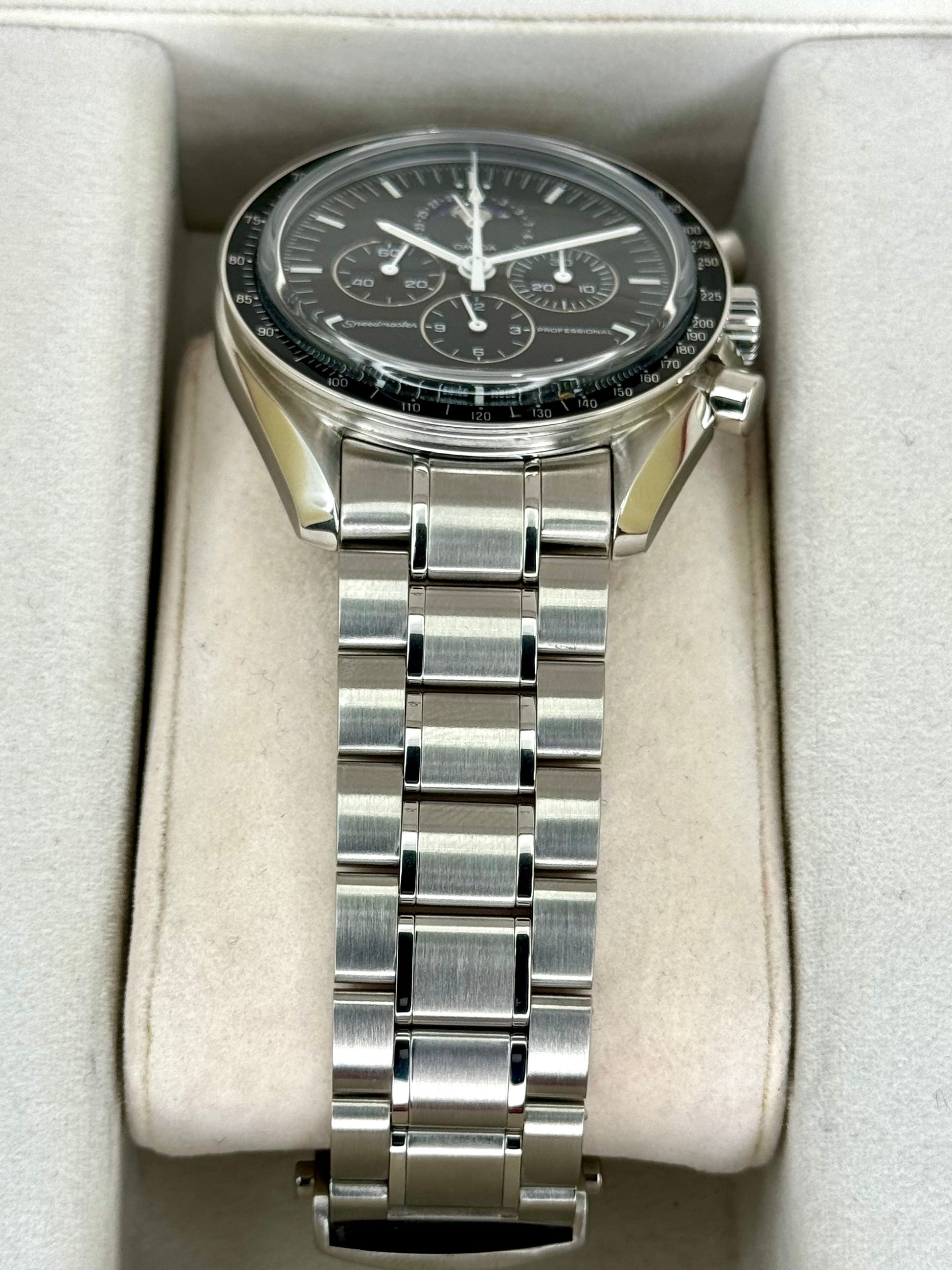 2013 Omega Speedmaster 42mm 3576.50.00 Professional Moonphase - MyWatchLLC