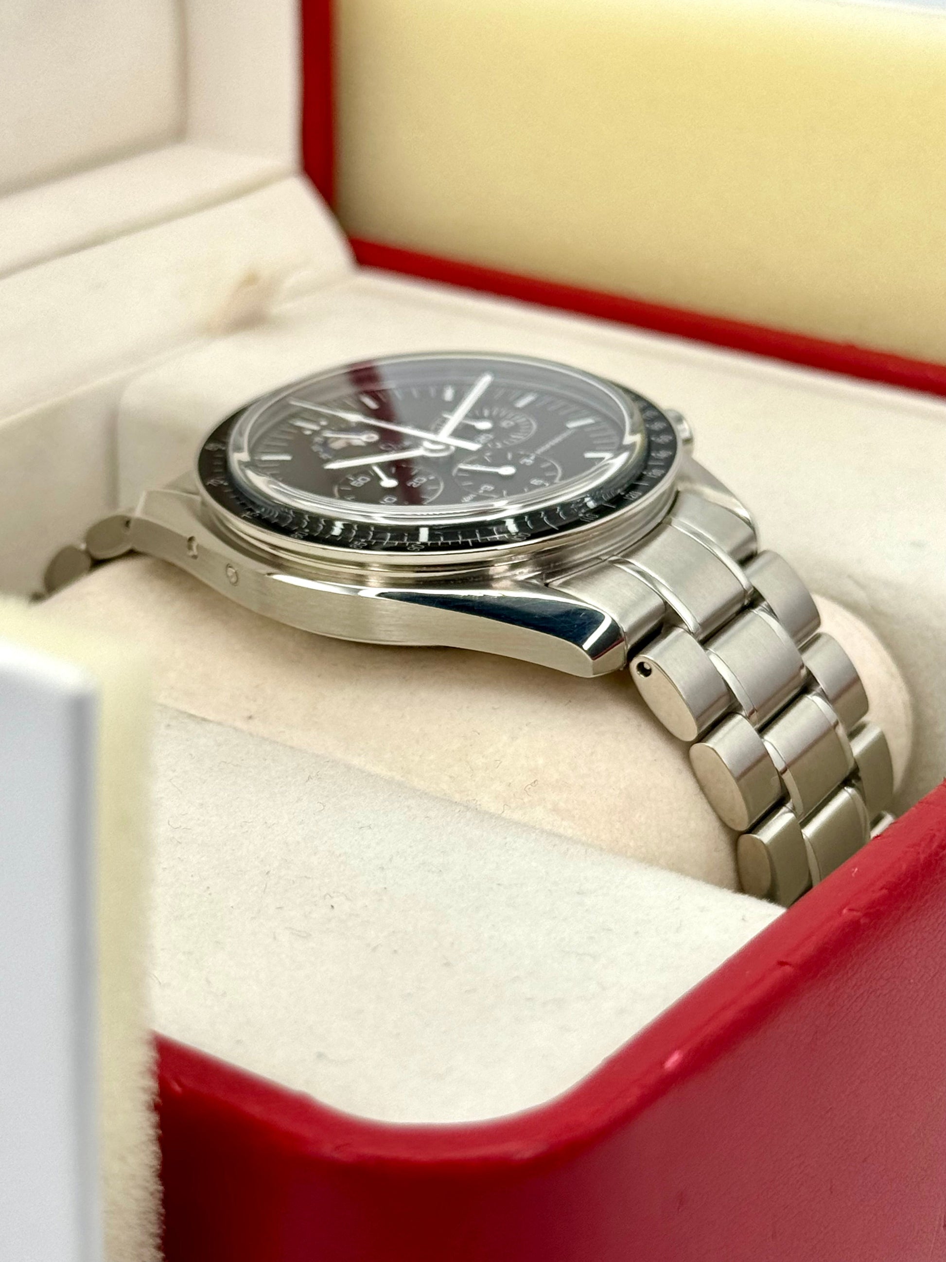 2013 Omega Speedmaster 42mm 3576.50.00 Professional Moonphase - MyWatchLLC