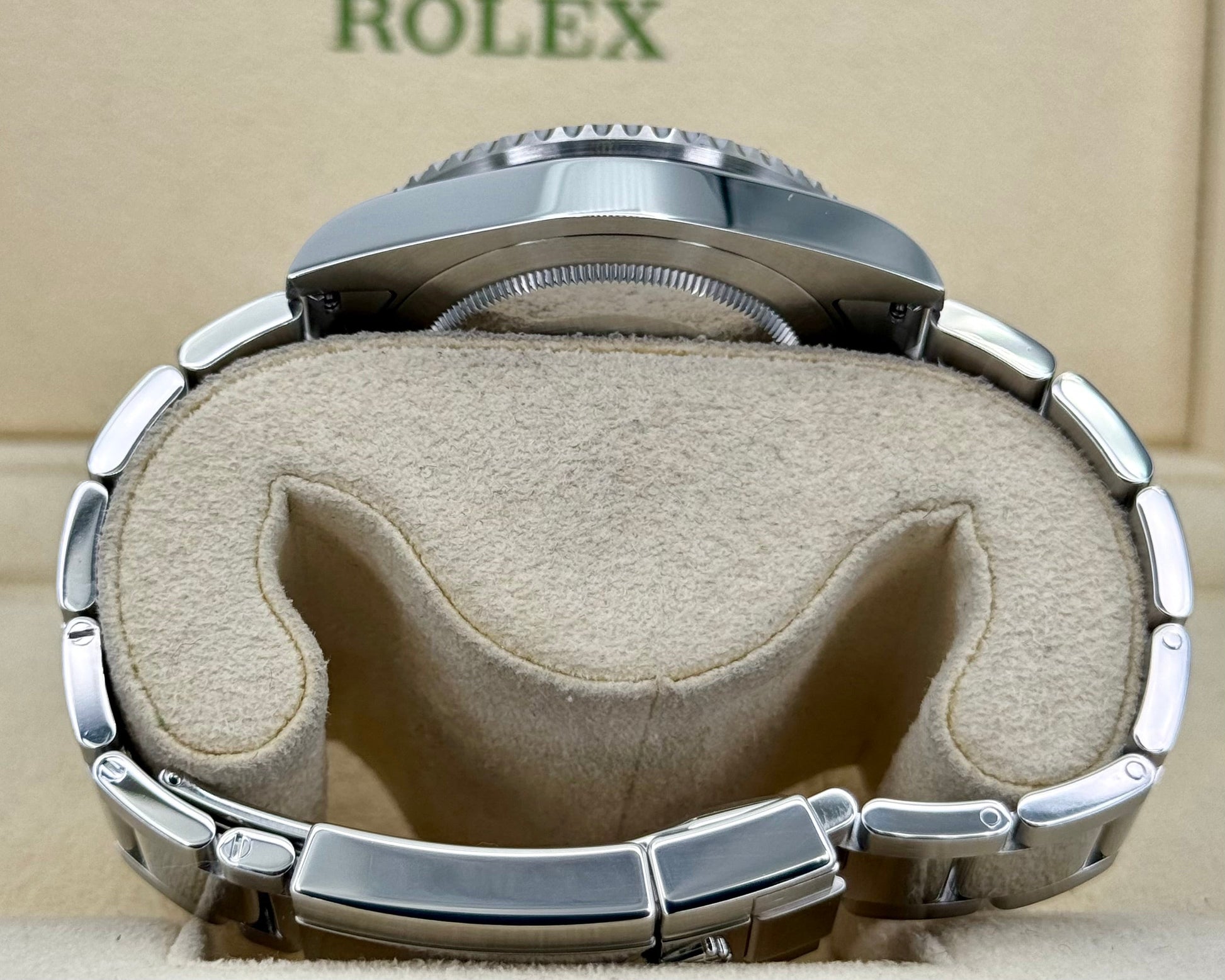 2014 Rolex GMT-Master II “Batmanâ€?40mm 116710BLNR Oyster Black Dial - MyWatchLLC