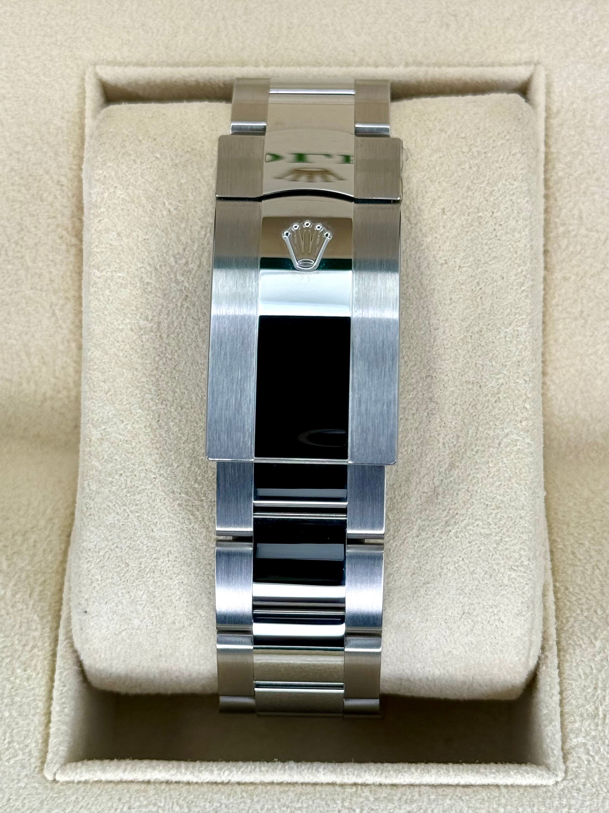 NEW 2022 Sky-Dweller 42mm 326934 Stainless Steel Oyster Blue Dial - MyWatchLLC