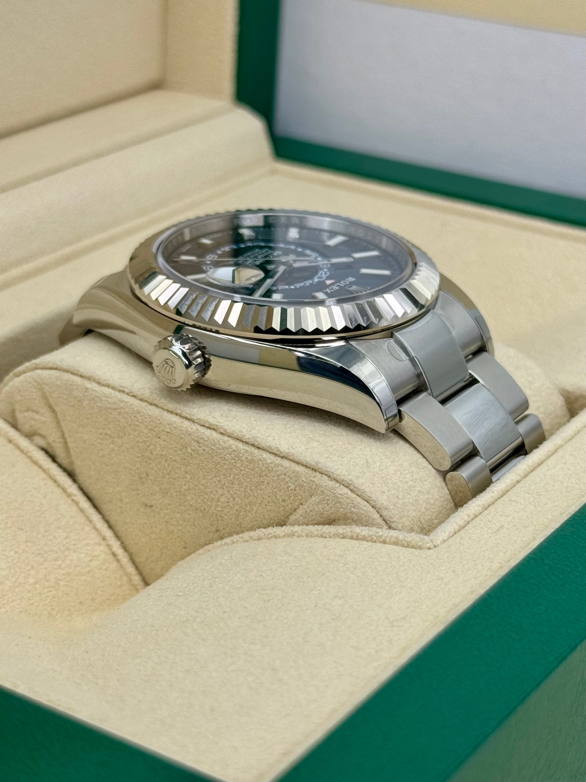 NEW 2022 Sky-Dweller 42mm 326934 Stainless Steel Oyster Blue Dial - MyWatchLLC