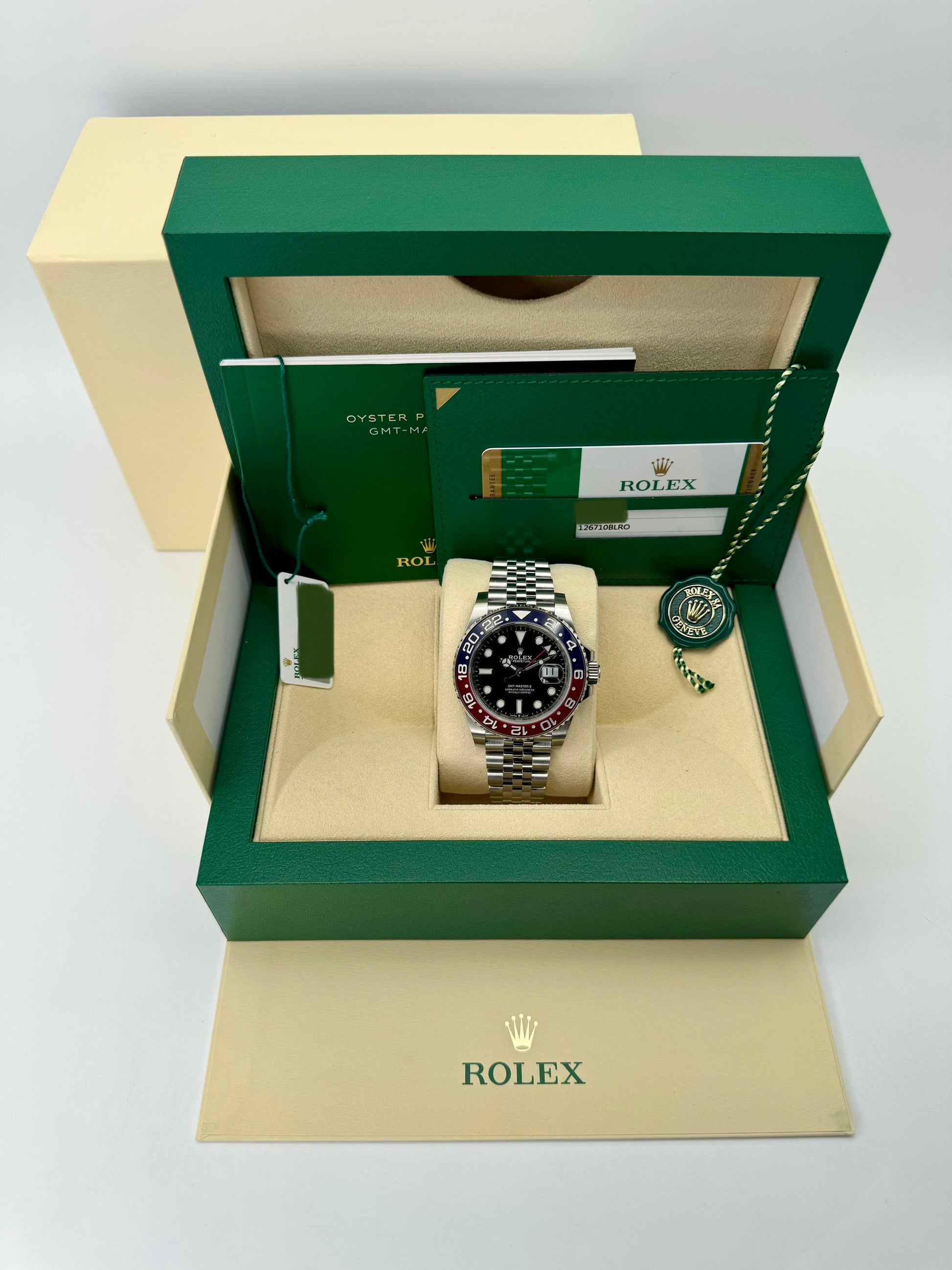 NEW 2019 GMT-Master II “Pepsiâ€?40mm 126710BLRO Jubilee Black Dial - MyWatchLLC