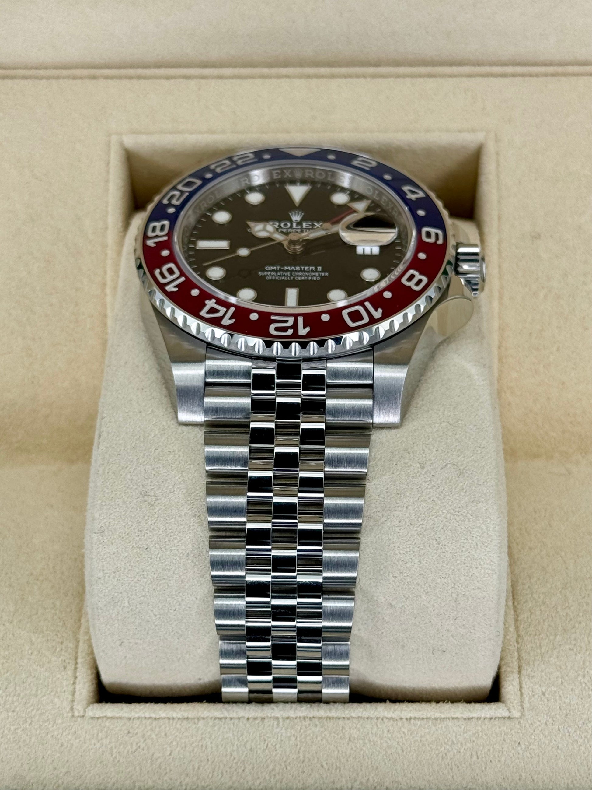 NEW 2019 GMT-Master II “Pepsiâ€?40mm 126710BLRO Jubilee Black Dial - MyWatchLLC