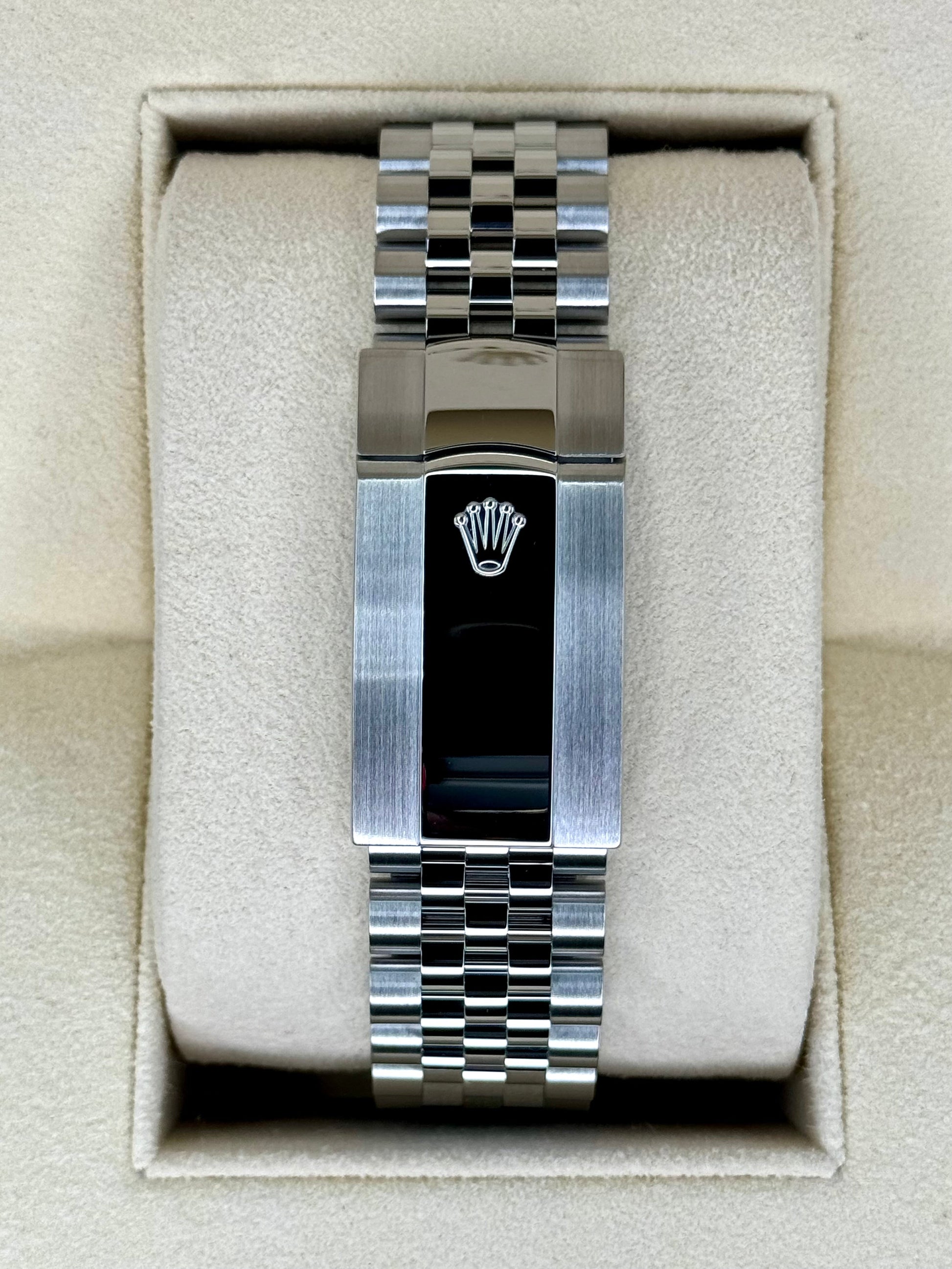 2021 Rolex Sky-Dweller 42mm 326934 Jubilee Black Dial - MyWatchLLC