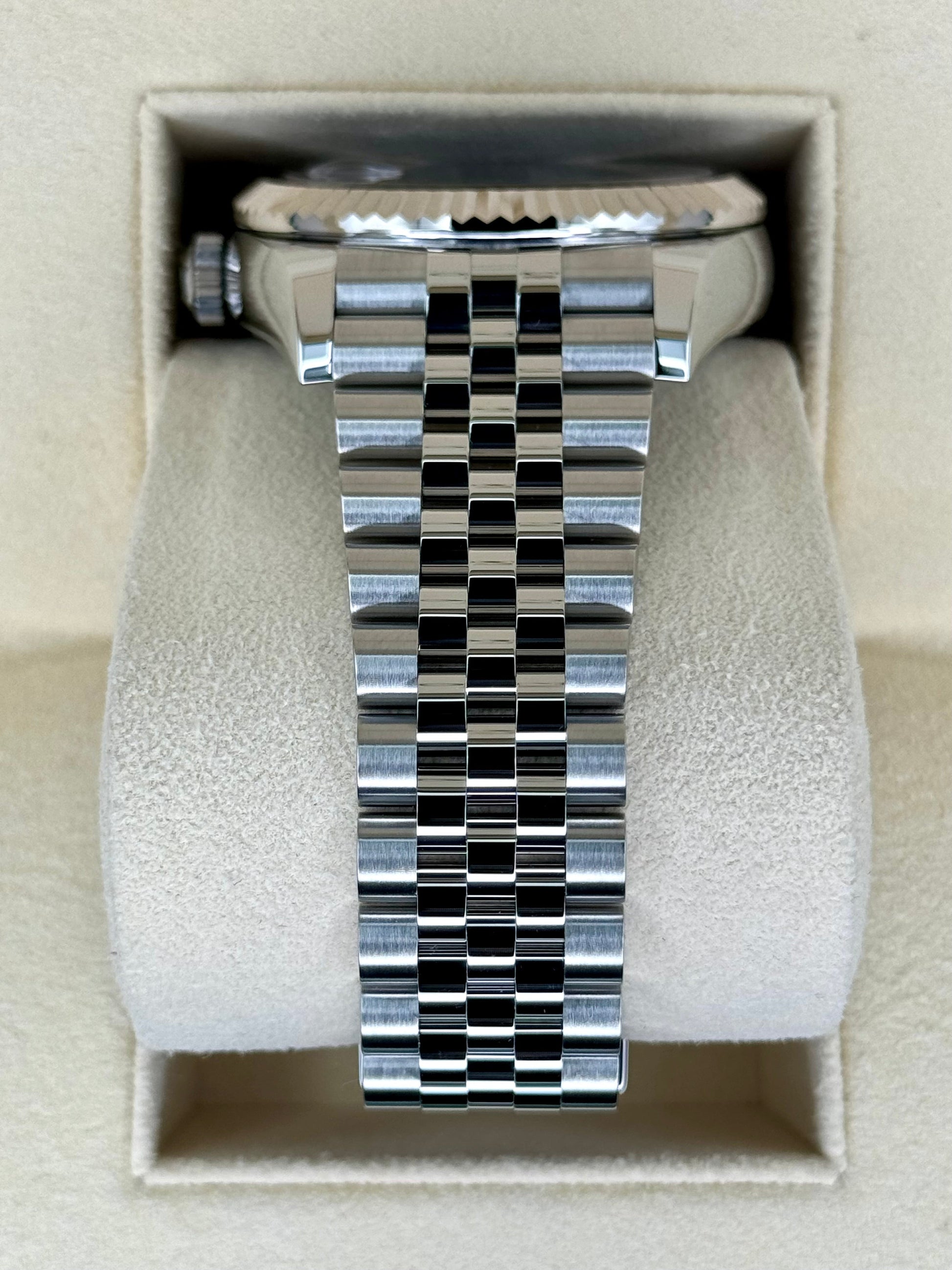 2021 Rolex Sky-Dweller 42mm 326934 Jubilee Black Dial - MyWatchLLC