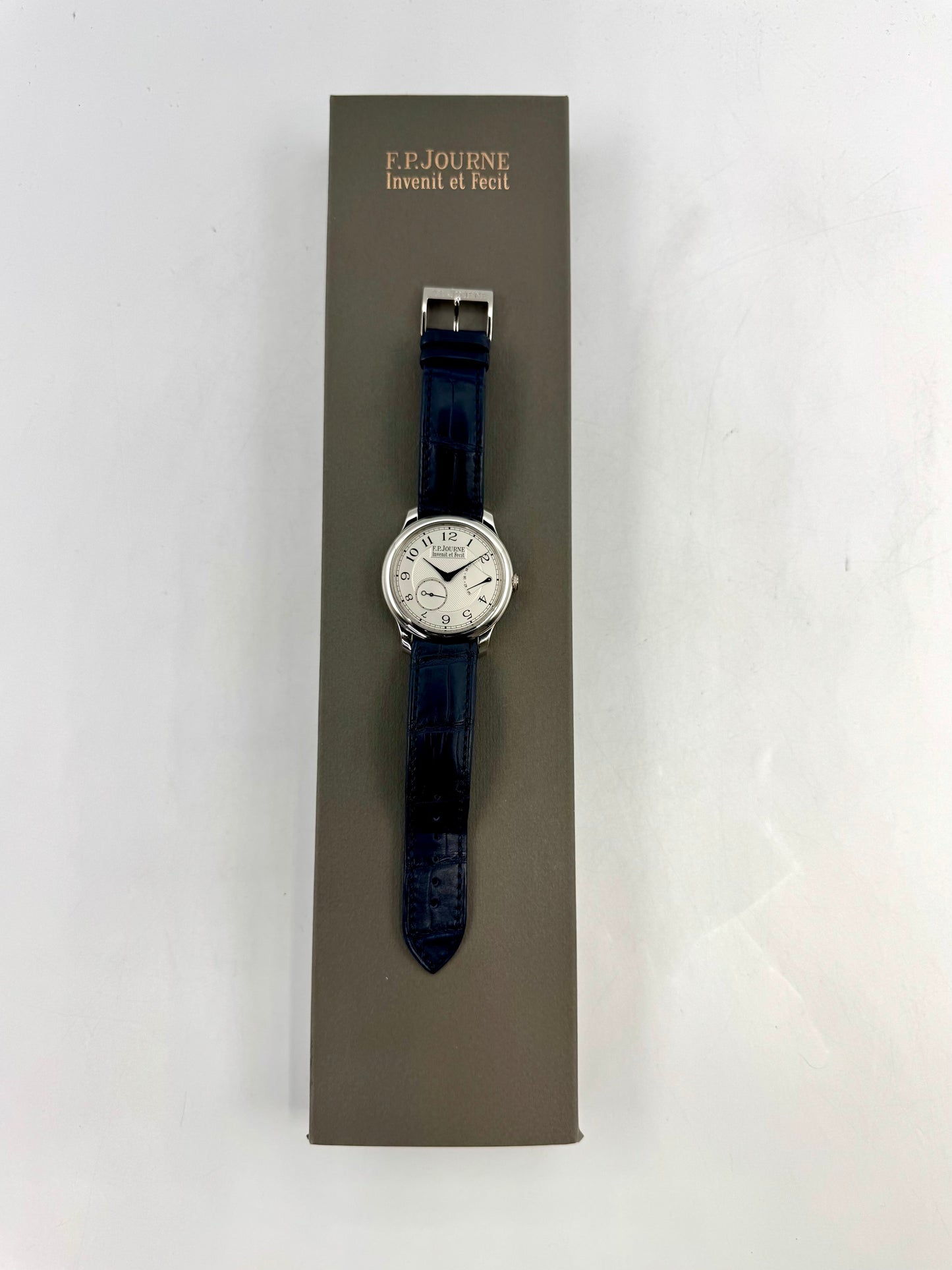 F.P.Journe Classique Chronomètre Souverain Platinum 40mm Silver Guilloche dial - MyWatchLLC