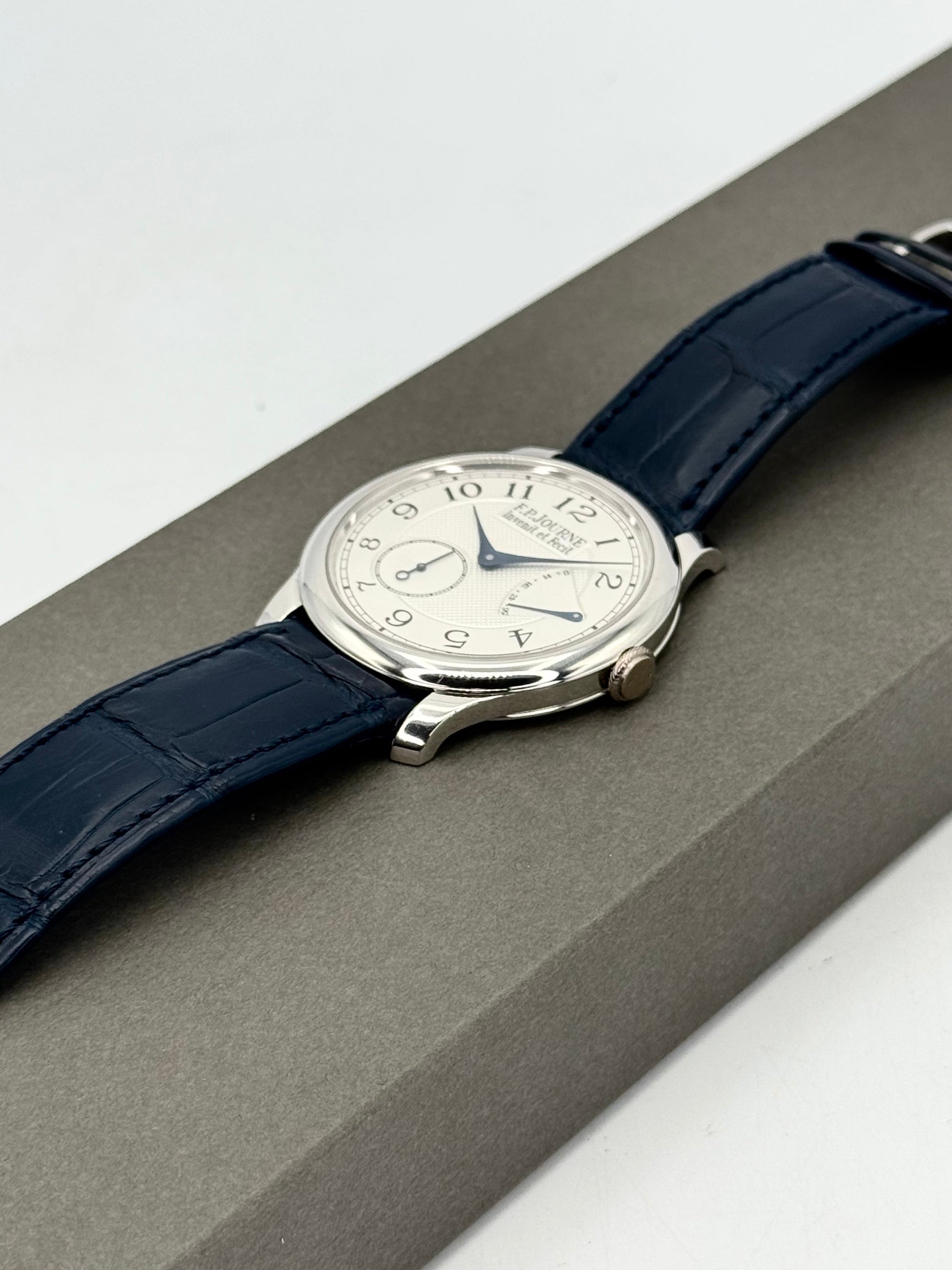 F.P.Journe Classique Chronomètre Souverain Platinum 40mm Silver Guilloche dial - MyWatchLLC