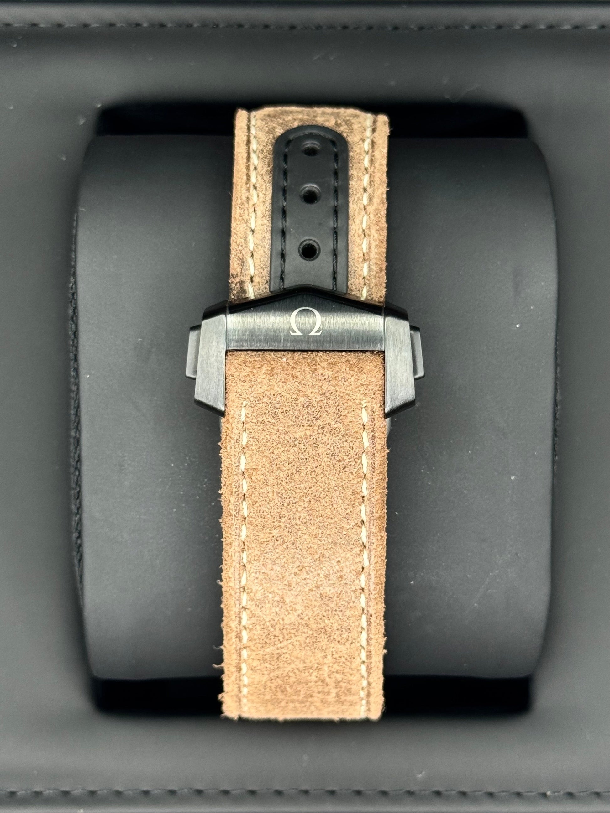 NEW 2024 Omega Speedmaster 311.92.44.51.01.006 Dark Side of the Moon - MyWatchLLC