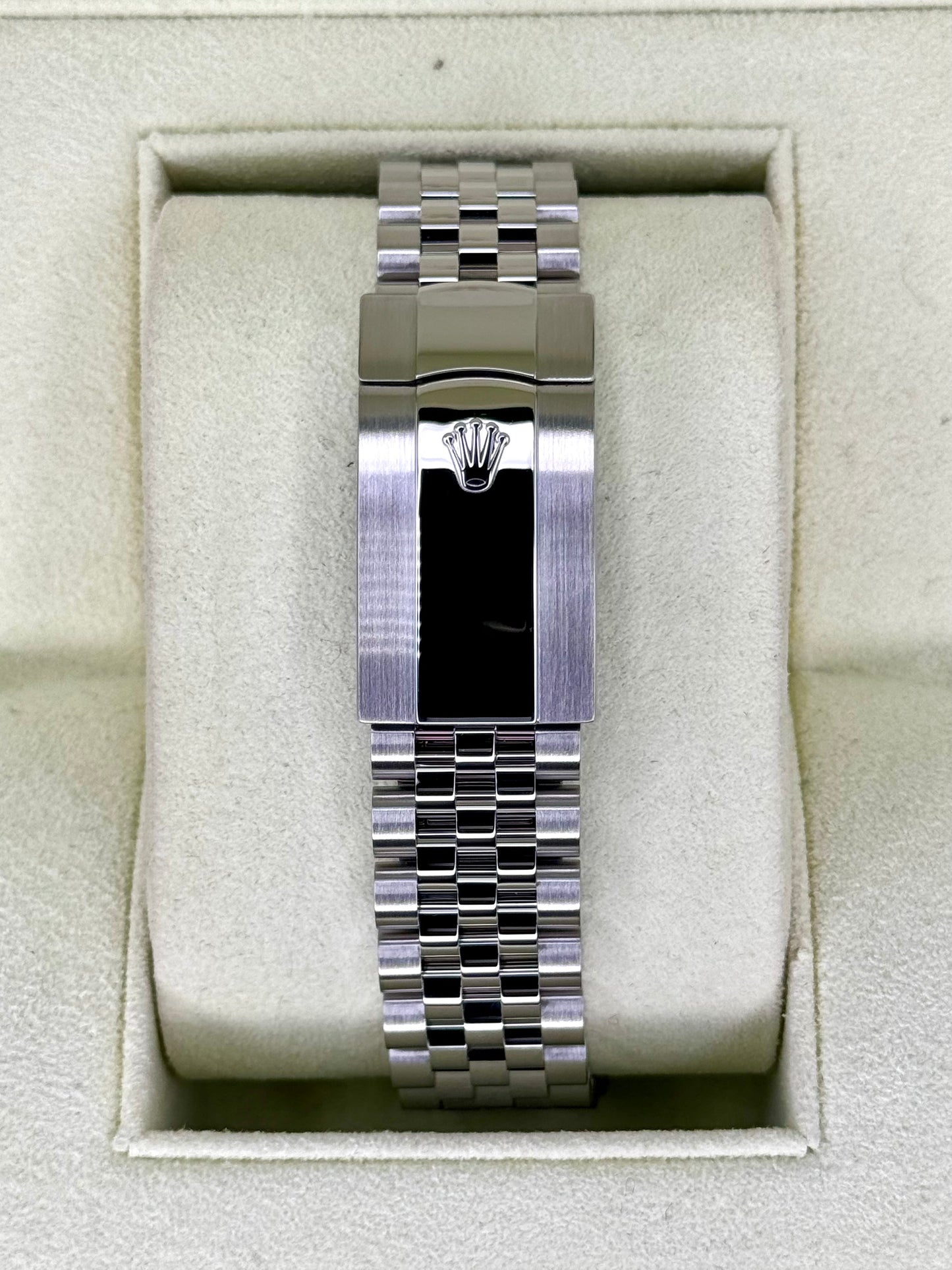 2017 Rolex Datejust 41mm 126334 Stainless Steel Jubilee Silver Dial - MyWatchLLC