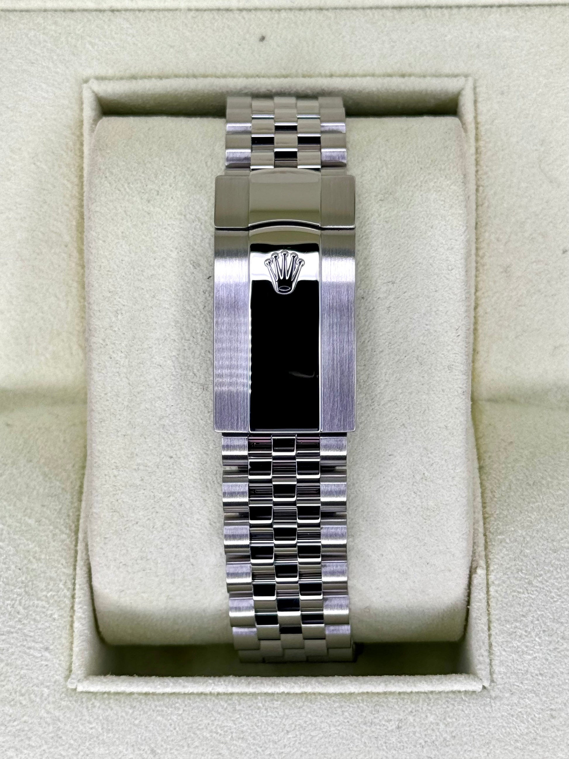 2017 Rolex Datejust 41mm 126334 Stainless Steel Jubilee Silver Dial - MyWatchLLC